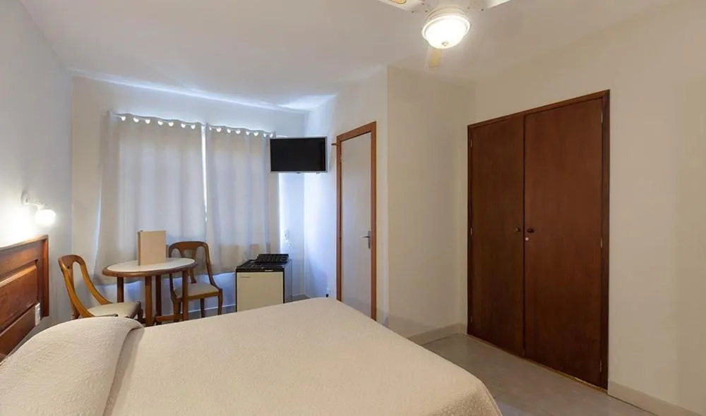 Bed in Hotel Dominguez Master