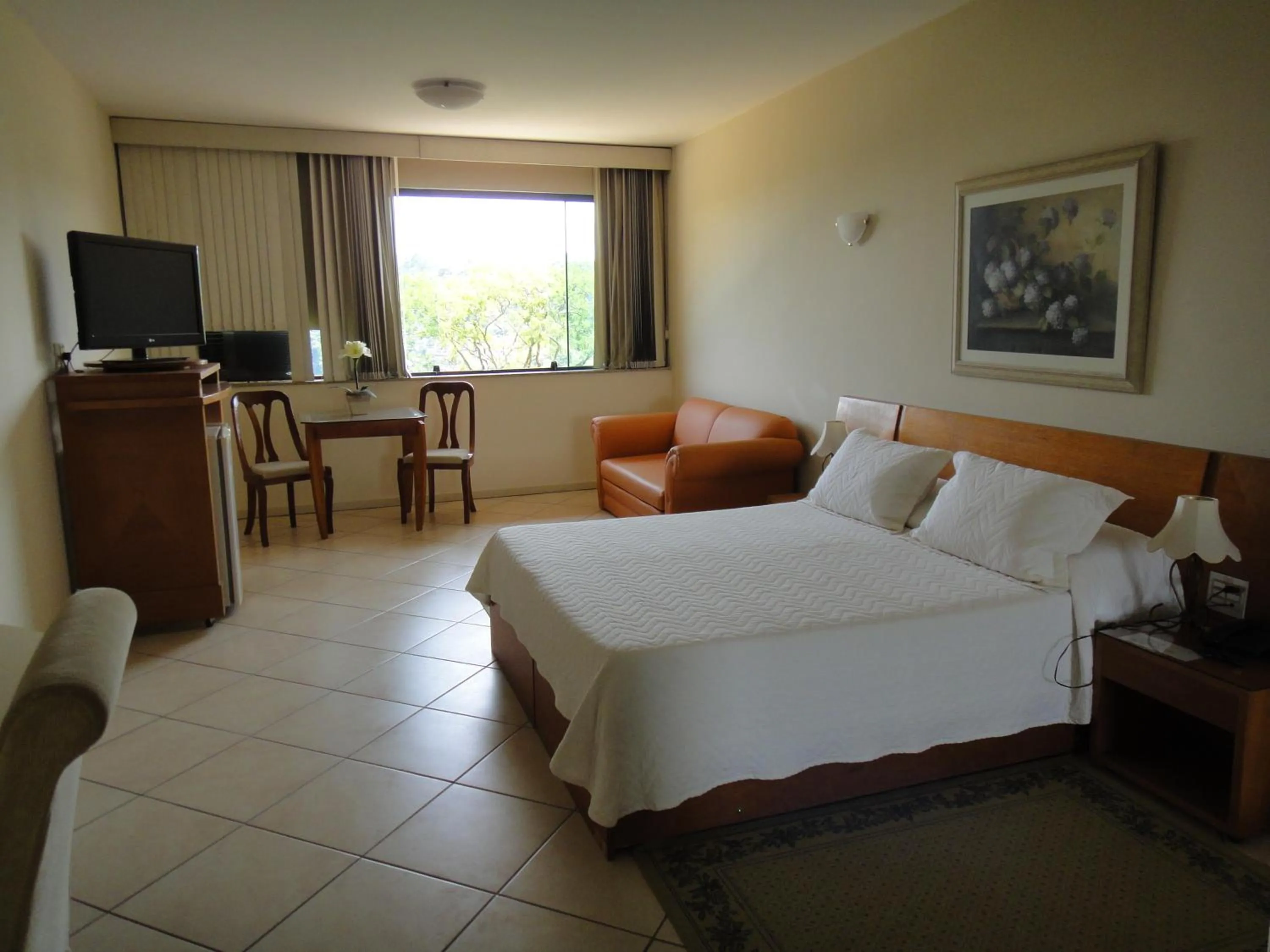 Photo of the whole room, Bed in Hotel Dominguez Master