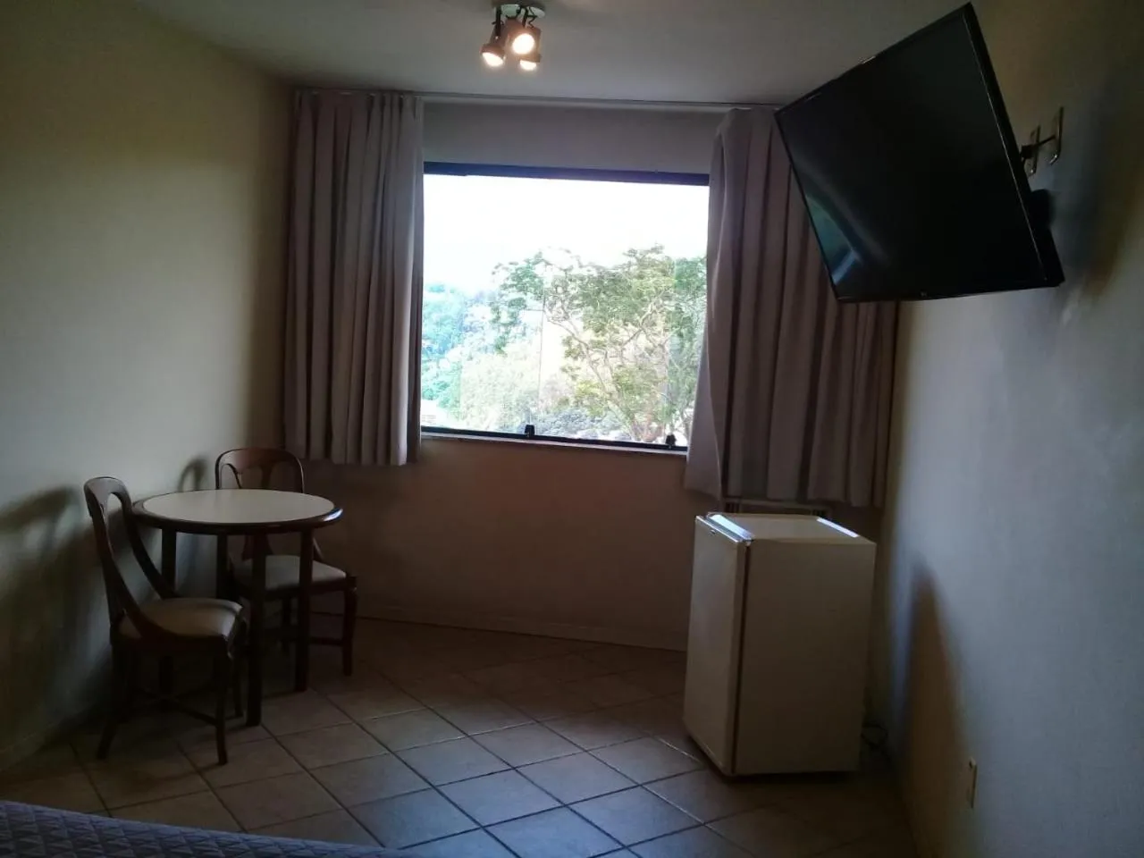 Hotel Dominguez Master