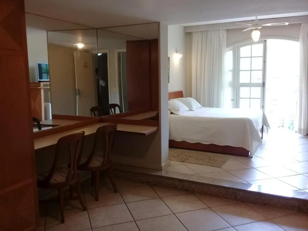 Bed in Hotel Dominguez Master