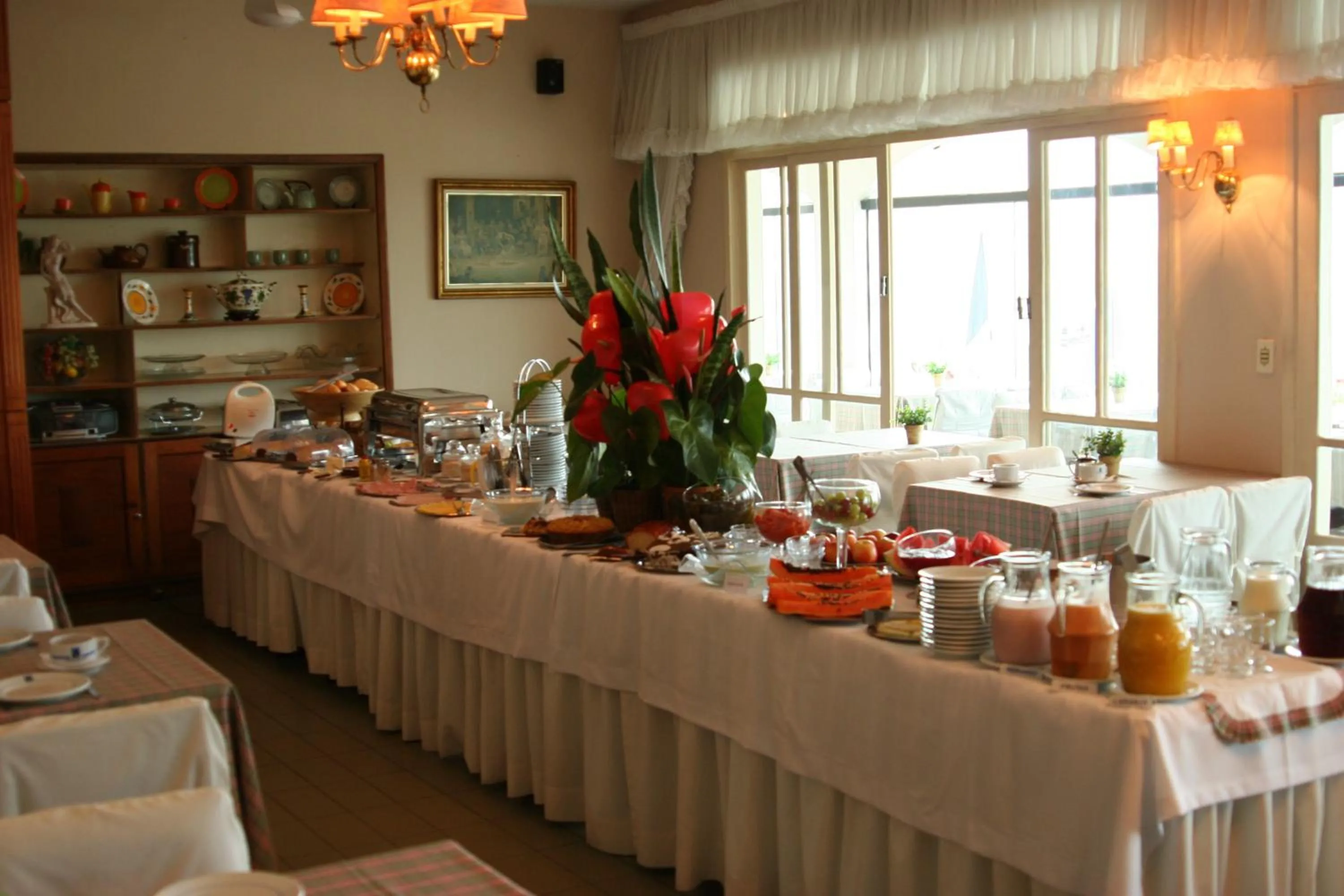 Food in Hotel Dominguez Master