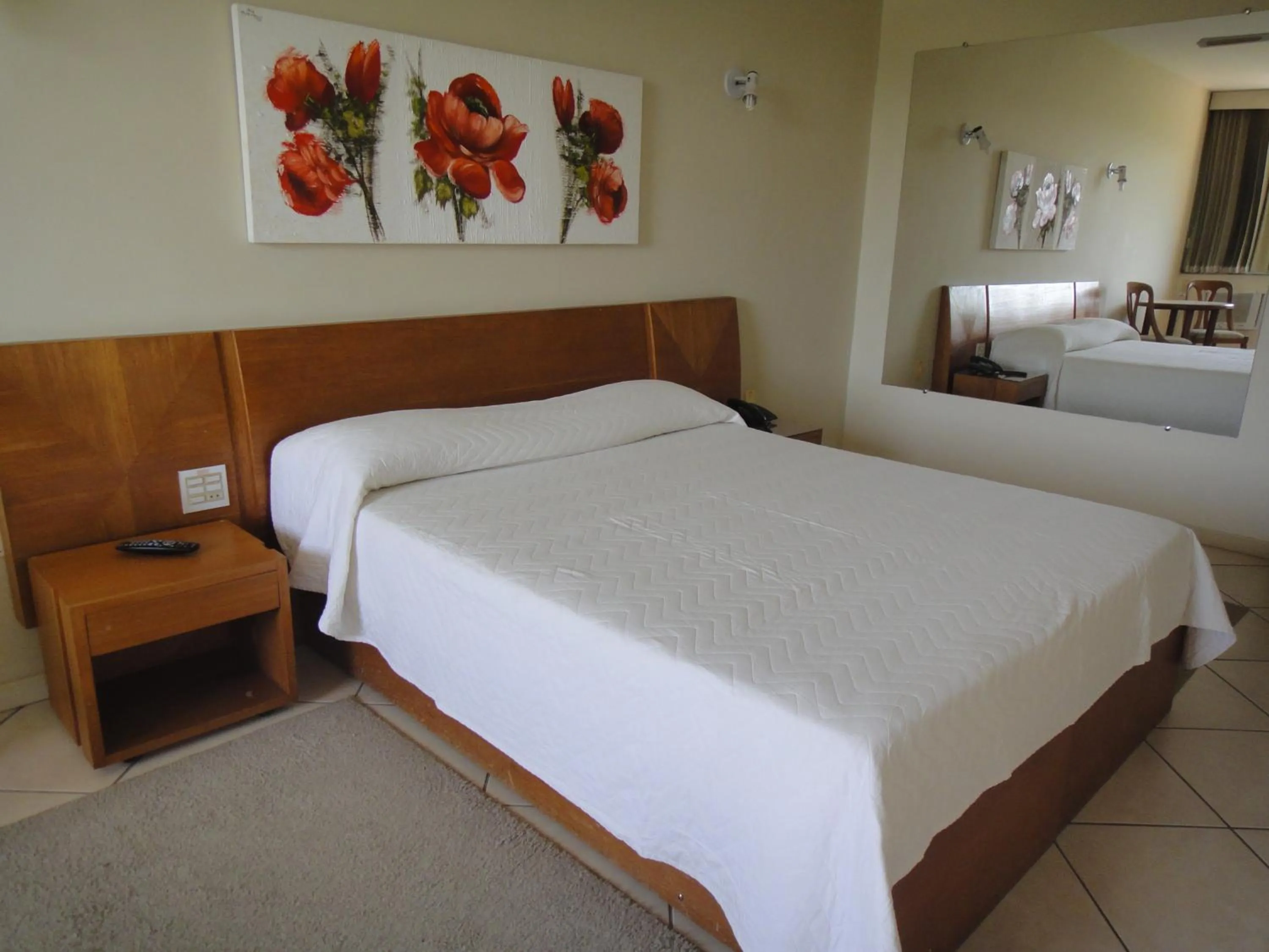 Bedroom, Bed in Hotel Dominguez Master
