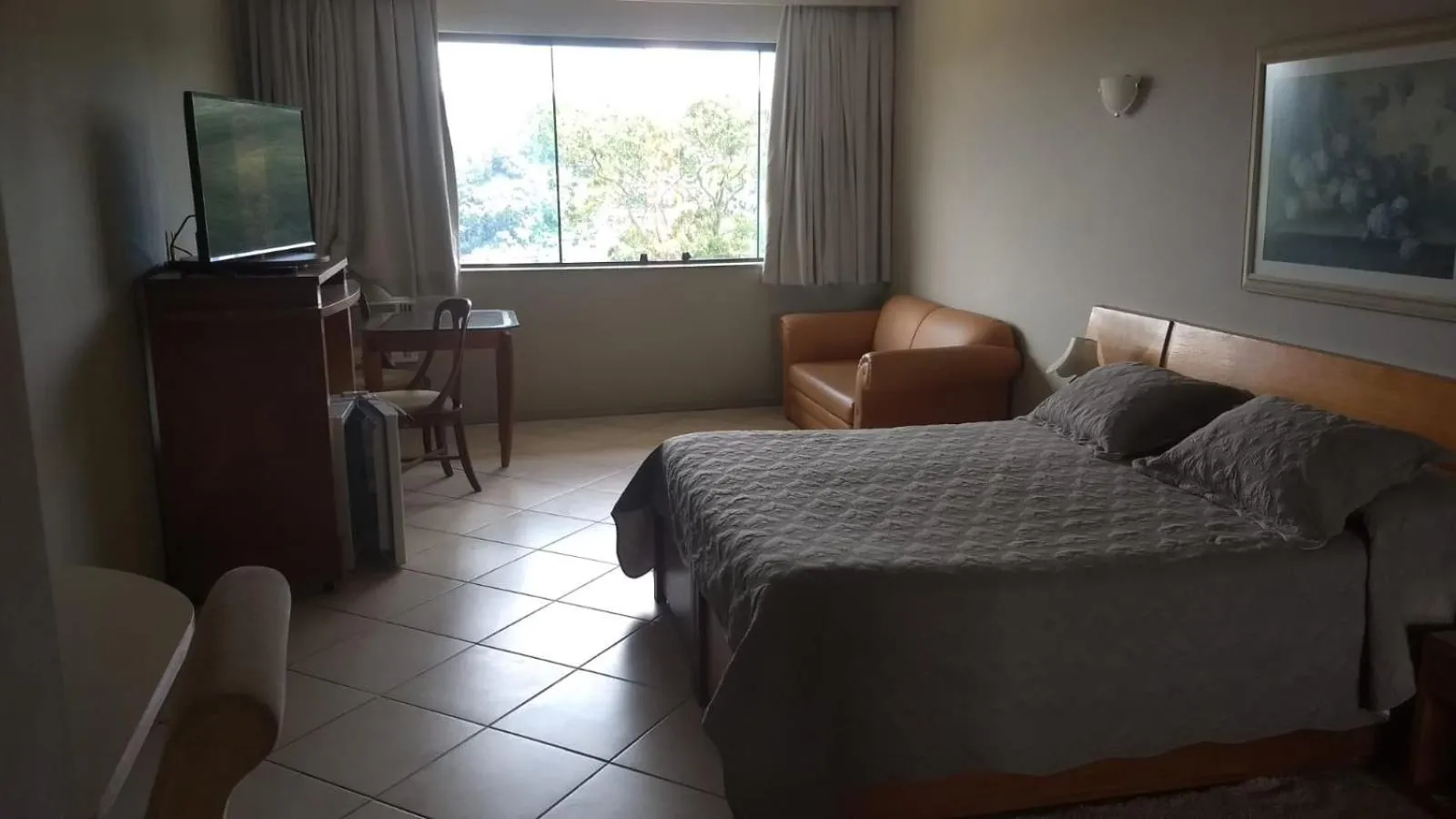 Bed in Hotel Dominguez Master