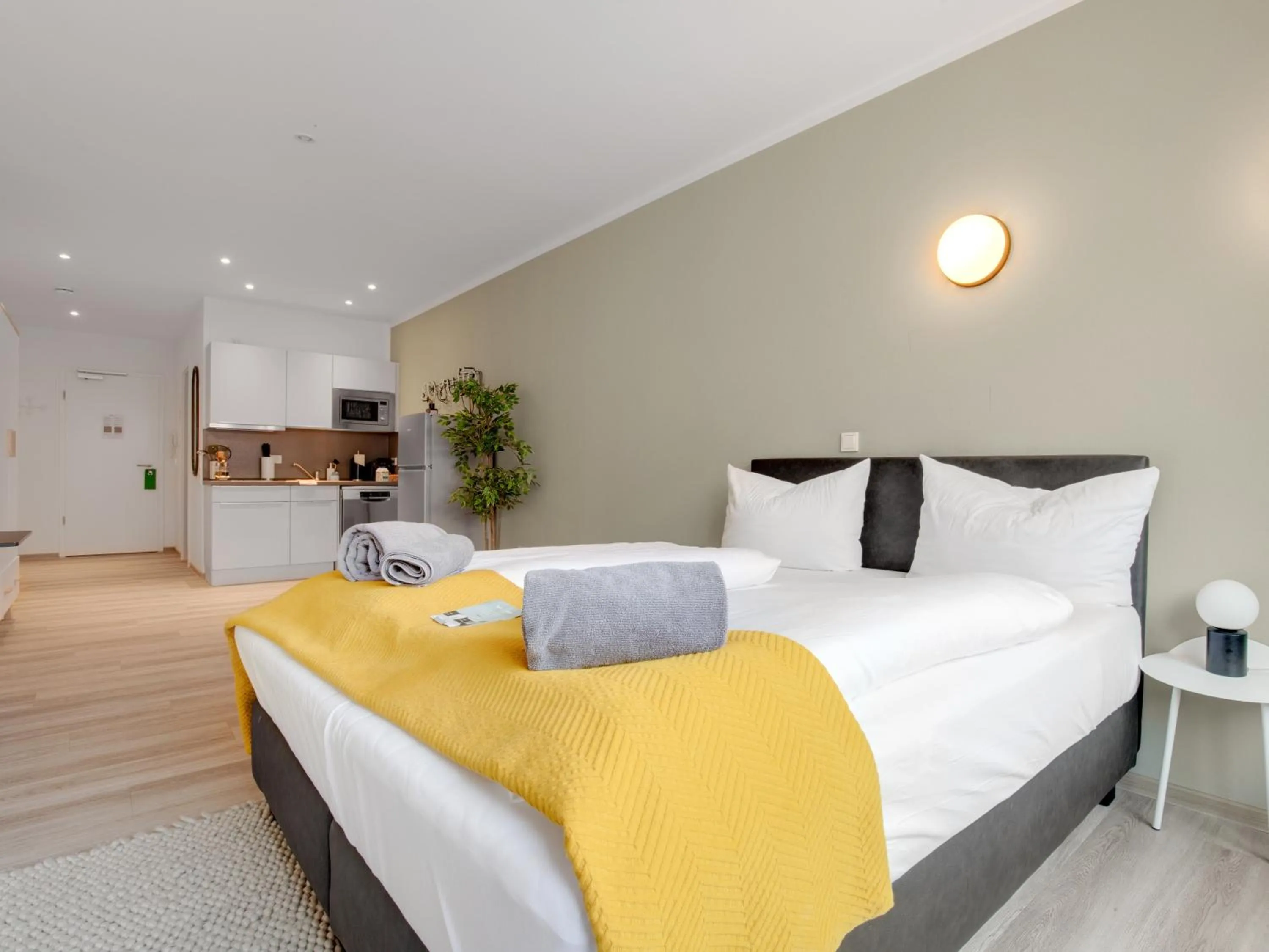 Bed in Limehome Essen Kibbelstraße