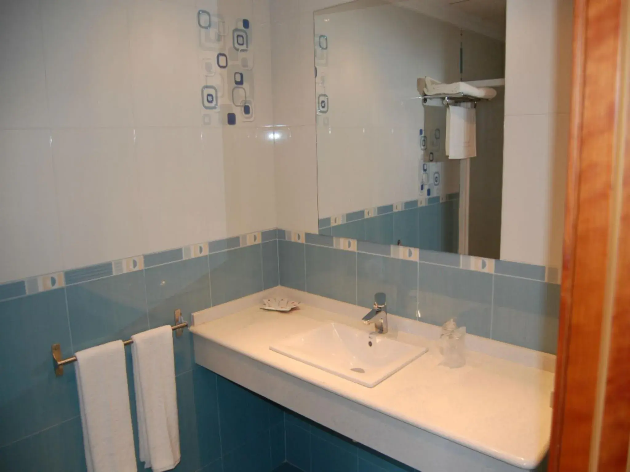 Twin Room - single occupancy in Hotel Almoradi Twin Room - single occupancy in Hotel Almoradi