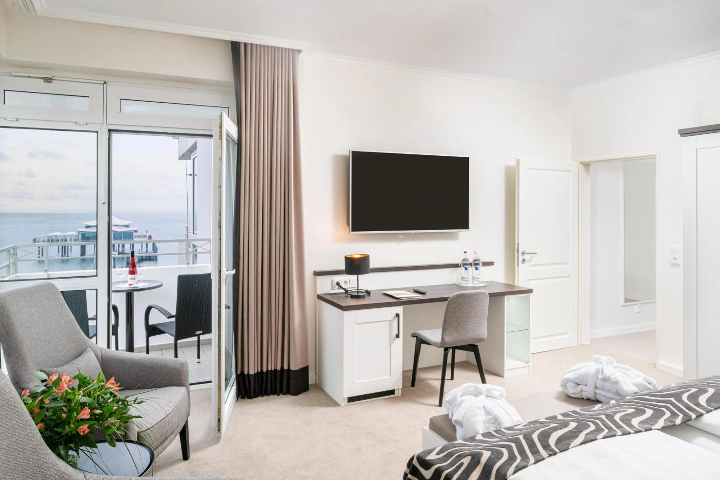 Bedroom in Hotel Bellevue