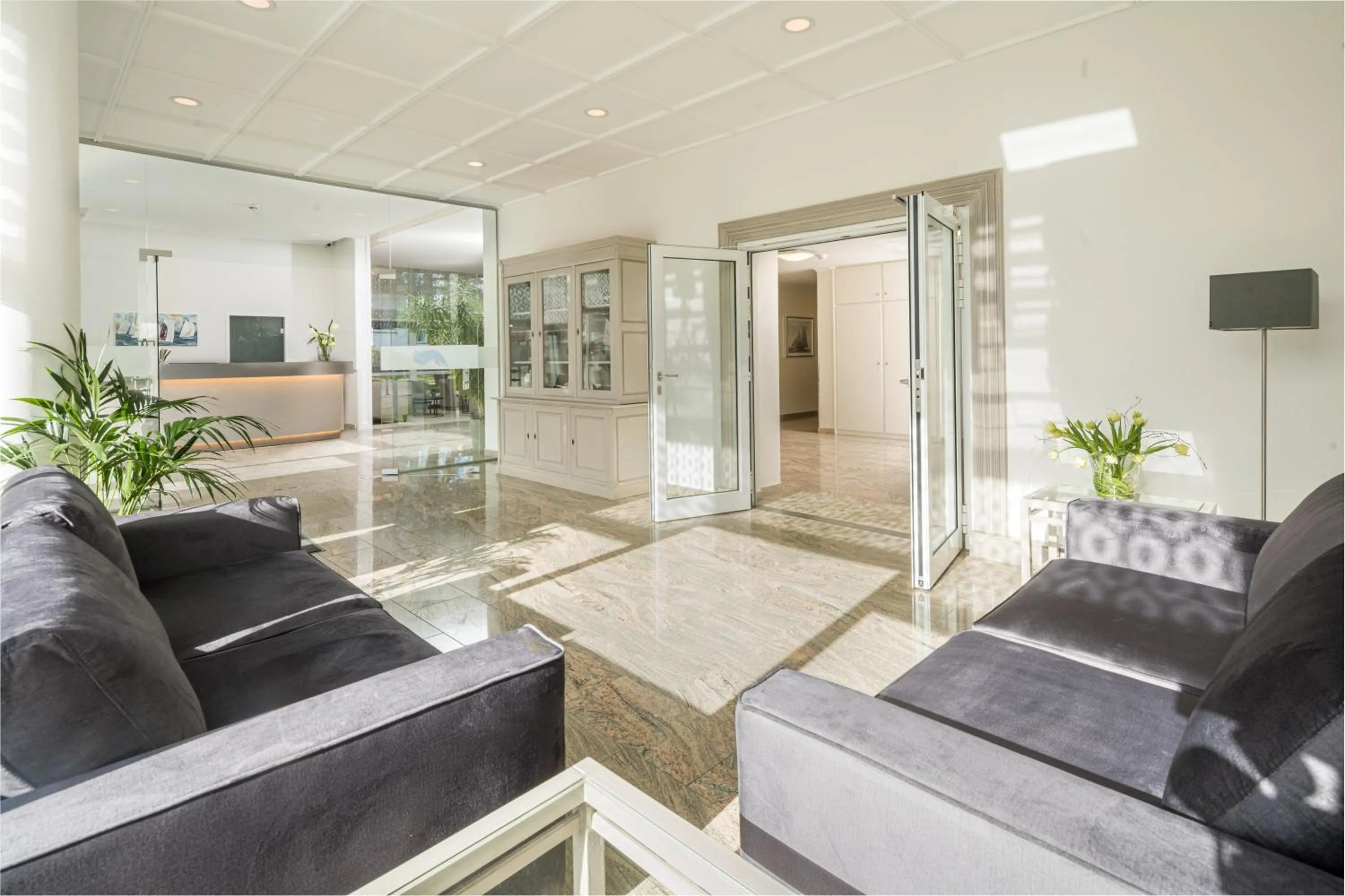 Lobby or reception in Hotel Bellevue