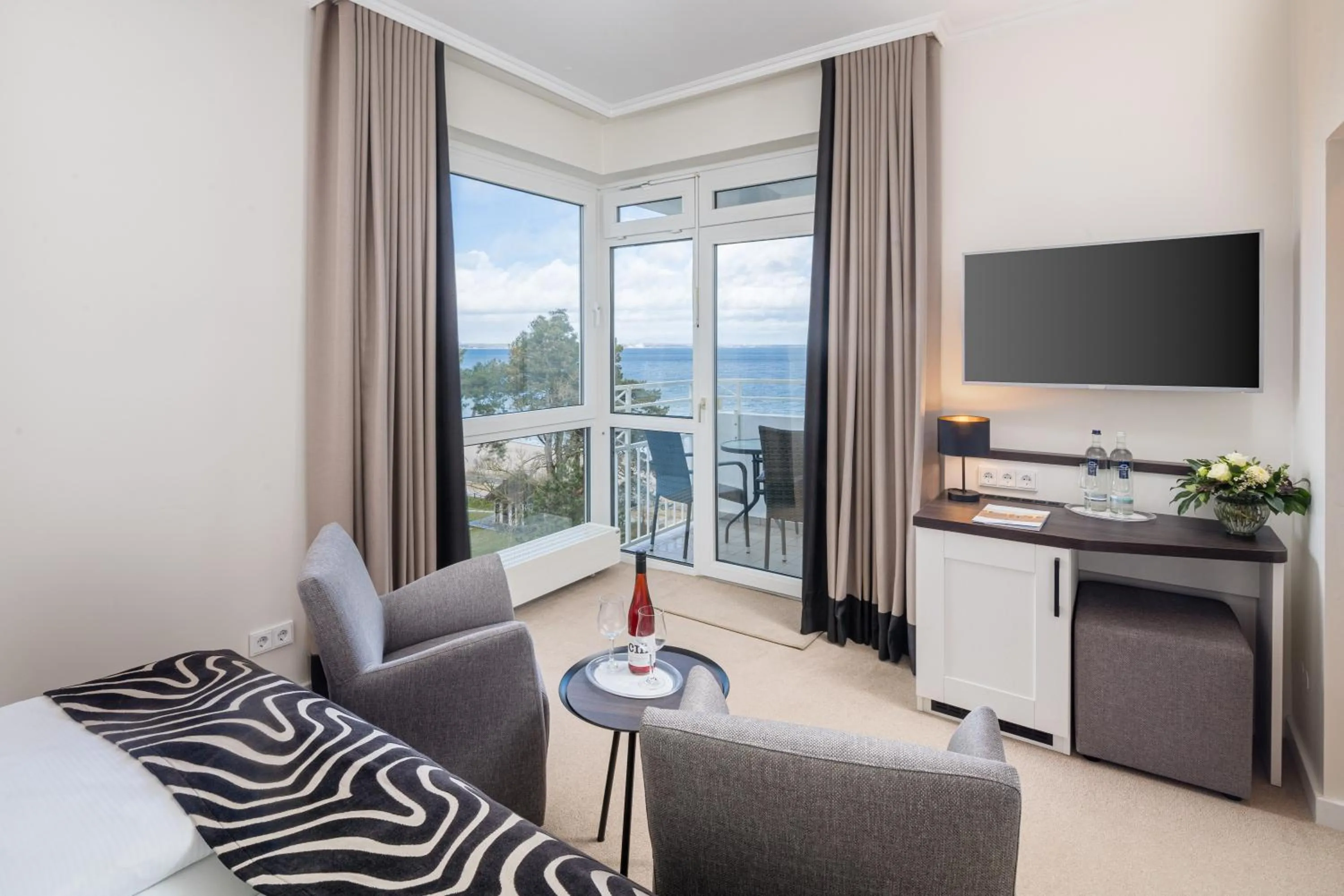 Bedroom in Hotel Bellevue