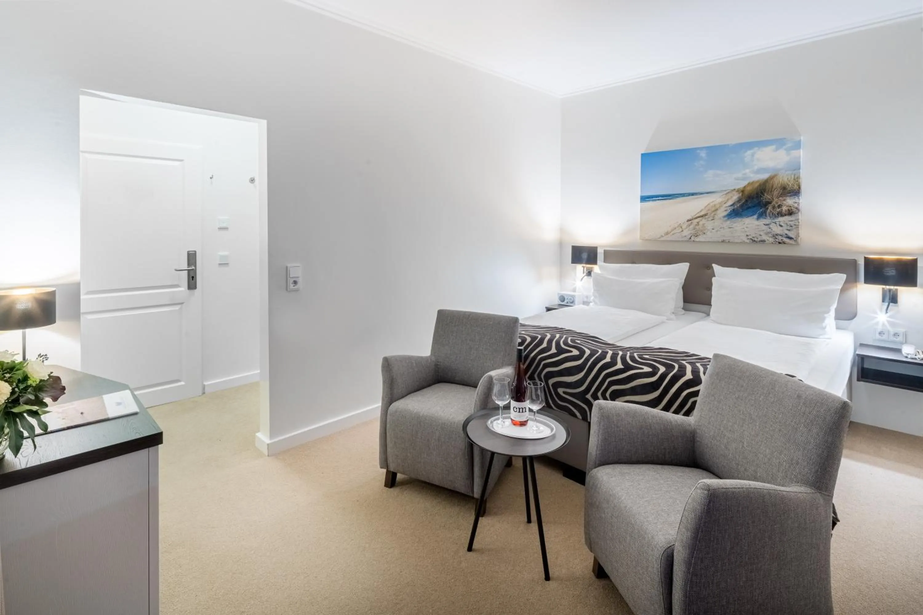 Bedroom, Bed in Hotel Bellevue