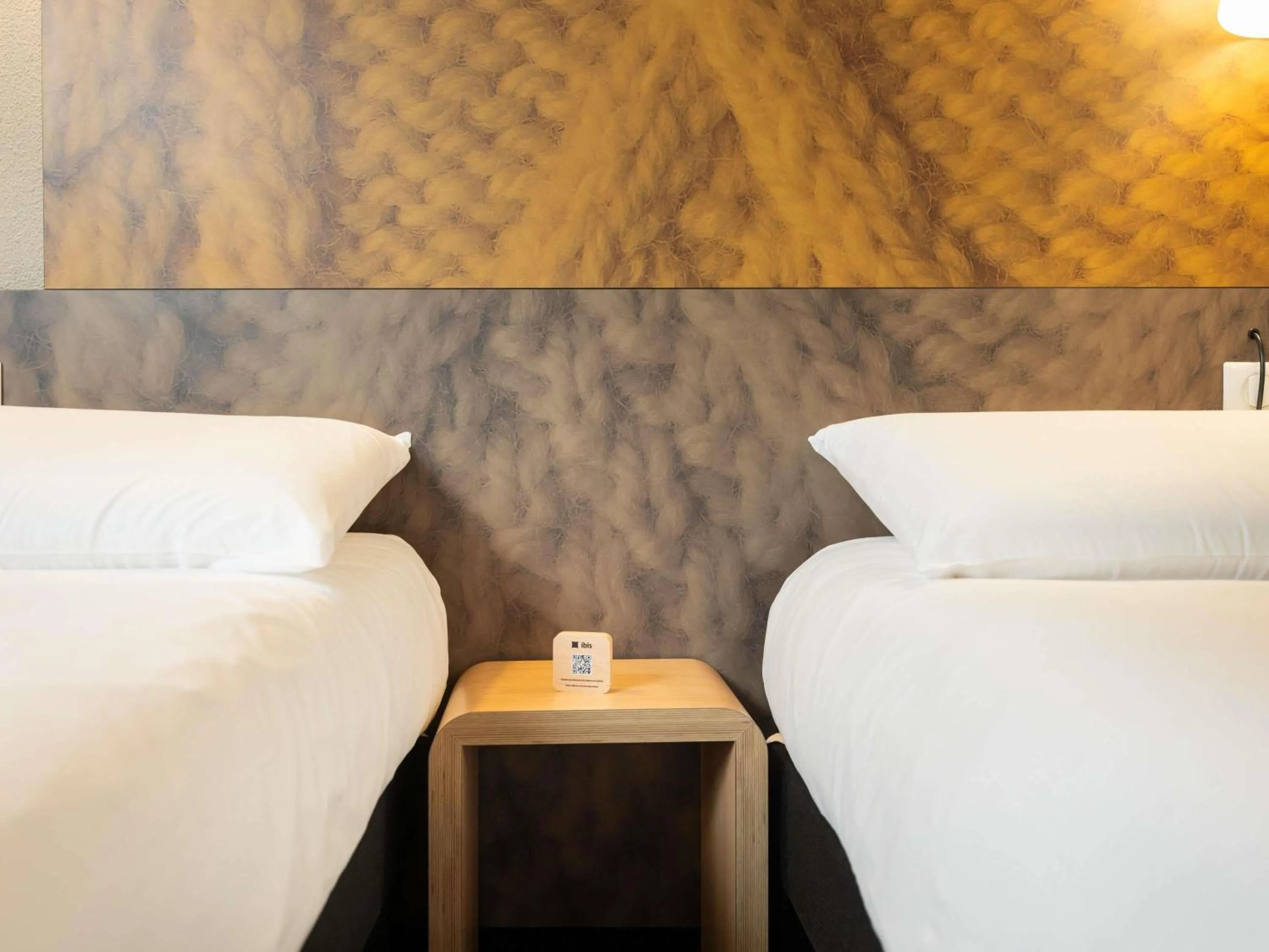 Property building, Bed in ibis Lyon Caluire Cité Internationale