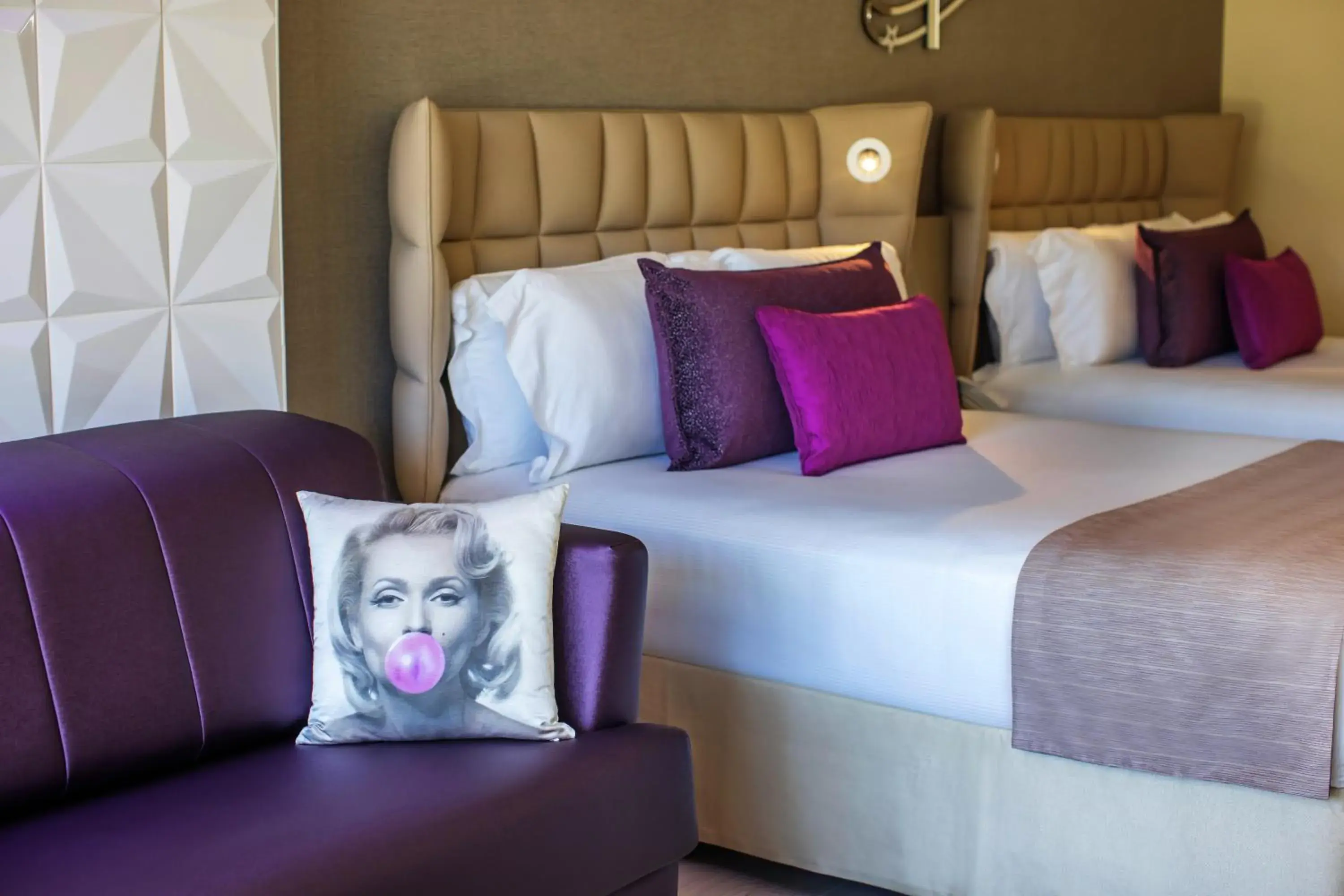 Junior Suite - single occupancy in Planet Hollywood Cancun Adult Scene by Royalton, An Autograph Collection All-Inclusive Resort - Adults Only Junior Suite - single occupancy in Planet Hollywood Cancun Adult Scene by Royalton, An Autograph Collection All-Inclusive Resort - Adults Only