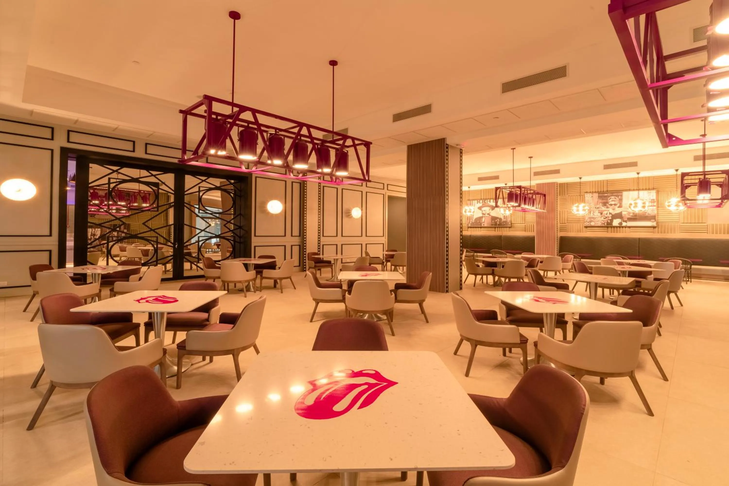 Restaurant/places to eat in Planet Hollywood Cancun Adult Scene by Royalton, An Autograph Collection All-Inclusive Resort - Adults Only