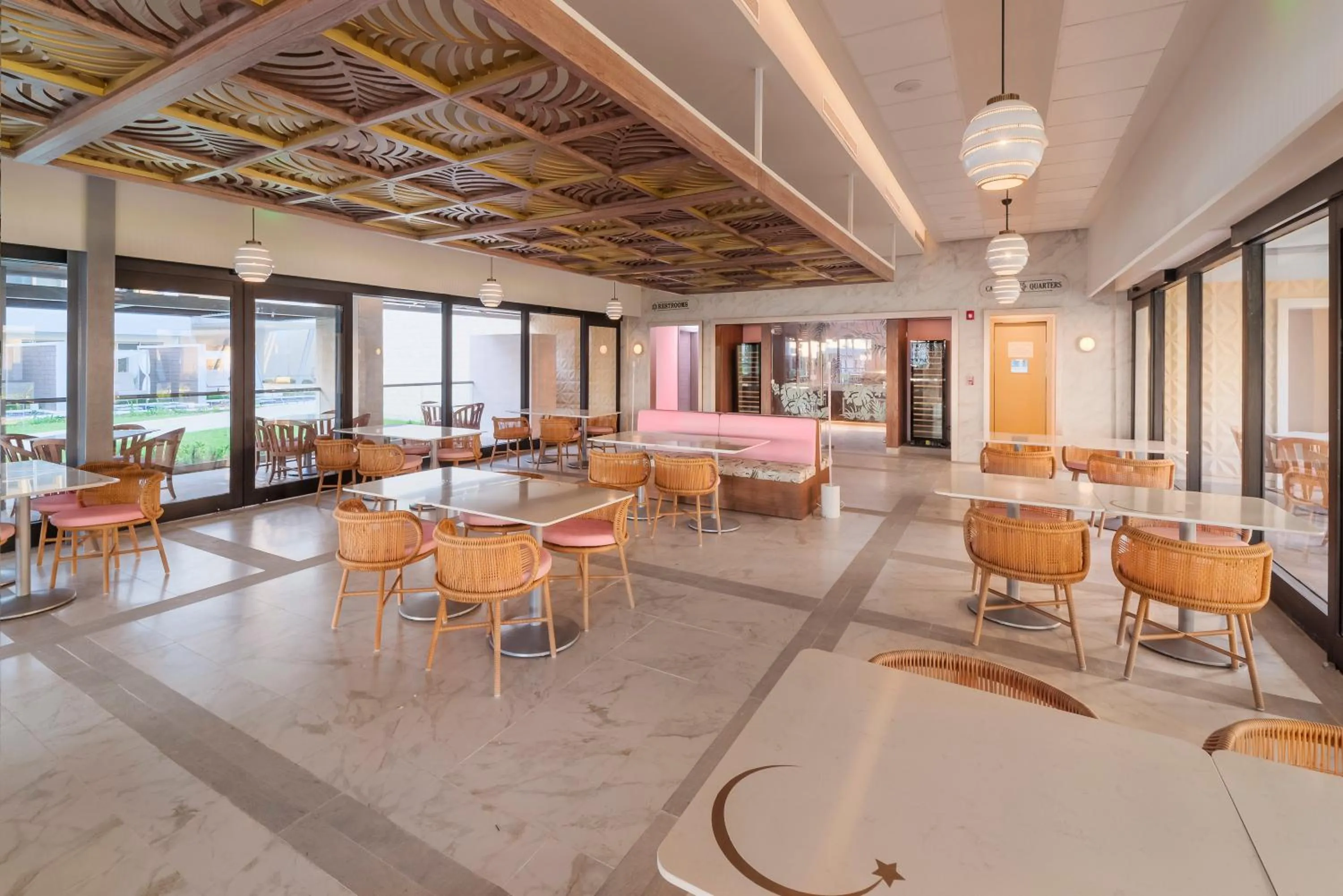 Restaurant/places to eat in Planet Hollywood Cancun Adult Scene by Royalton, An Autograph Collection All-Inclusive Resort - Adults Only