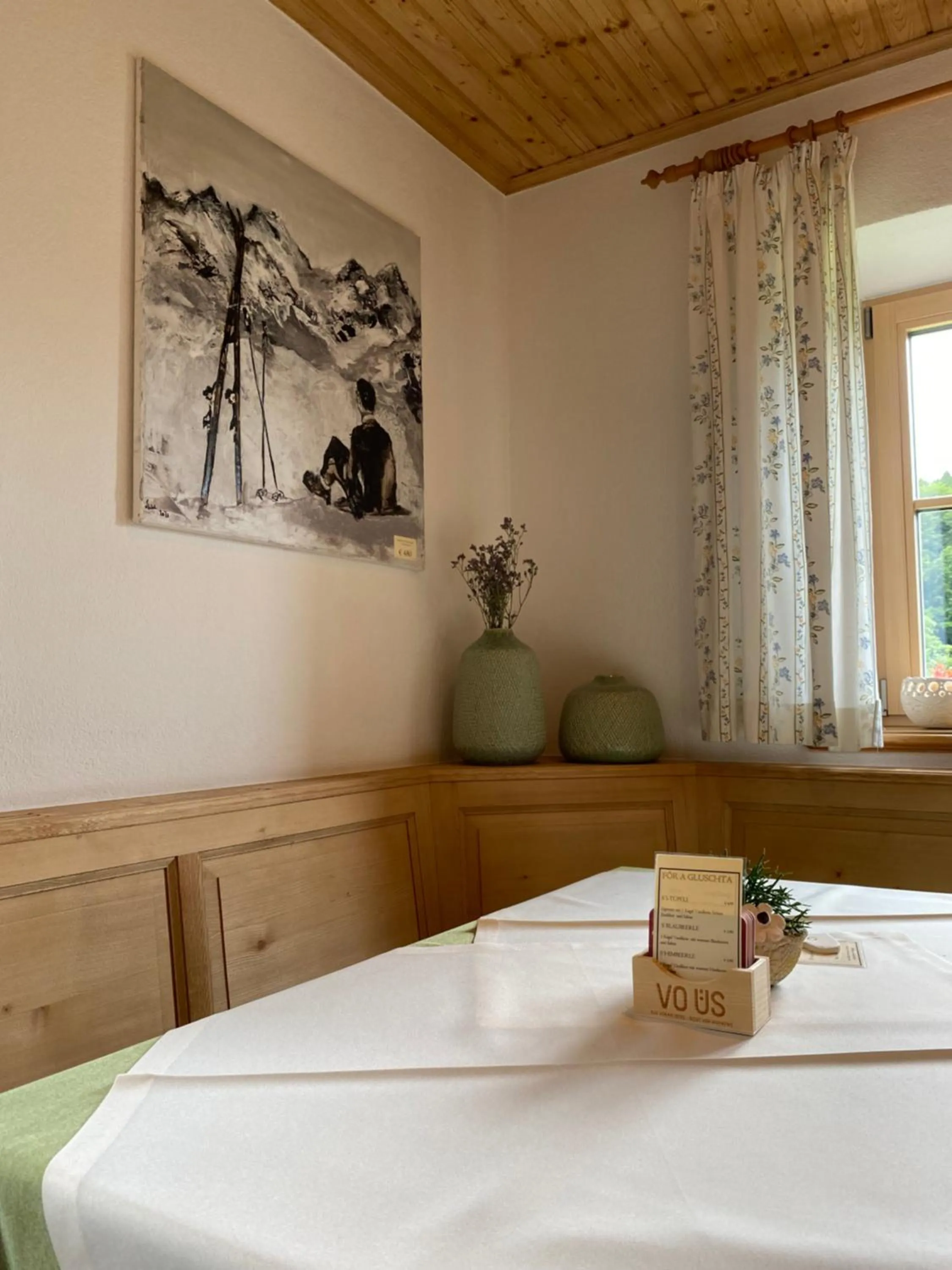 Restaurant/places to eat in Gasthaus Sulzfluh