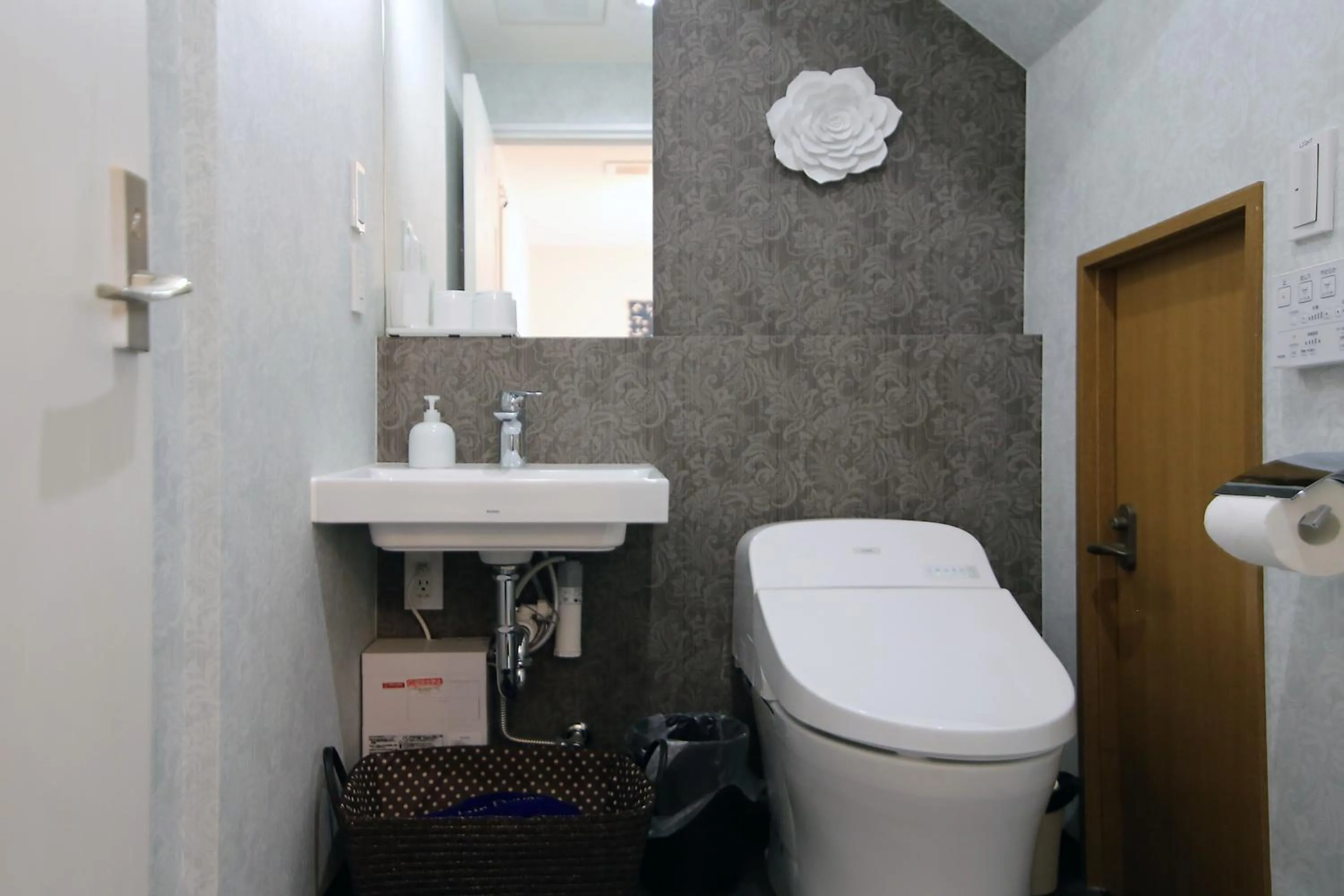 SHINJUKU GLOBAL HOTEL