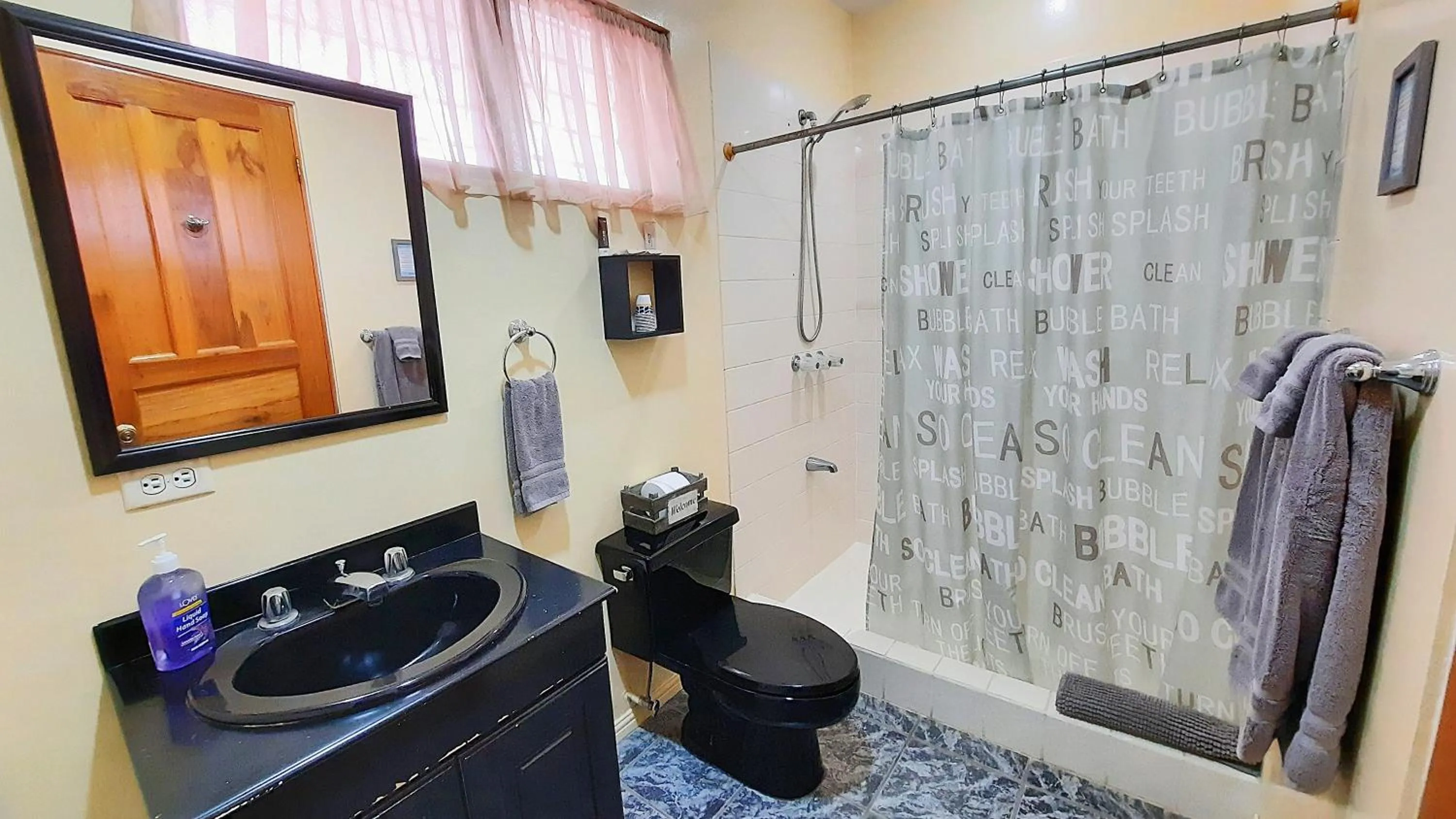 Bathroom in Vista Canyon Inn