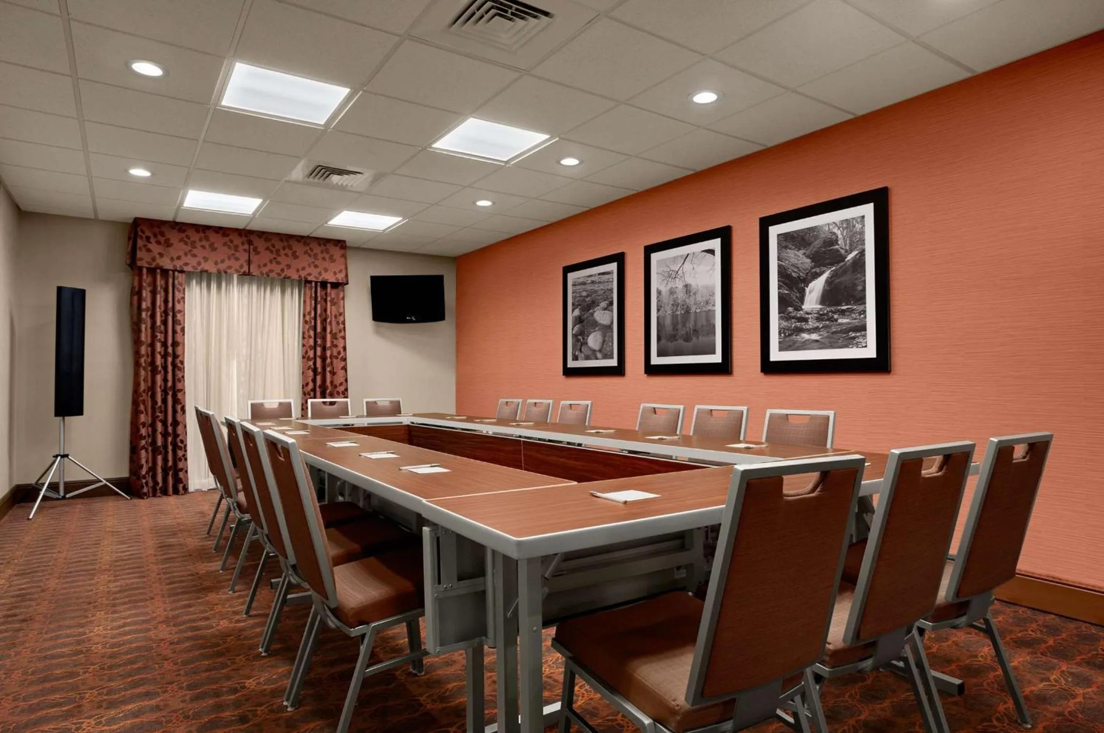 Meeting/conference room in Hampton Inn Magnolia