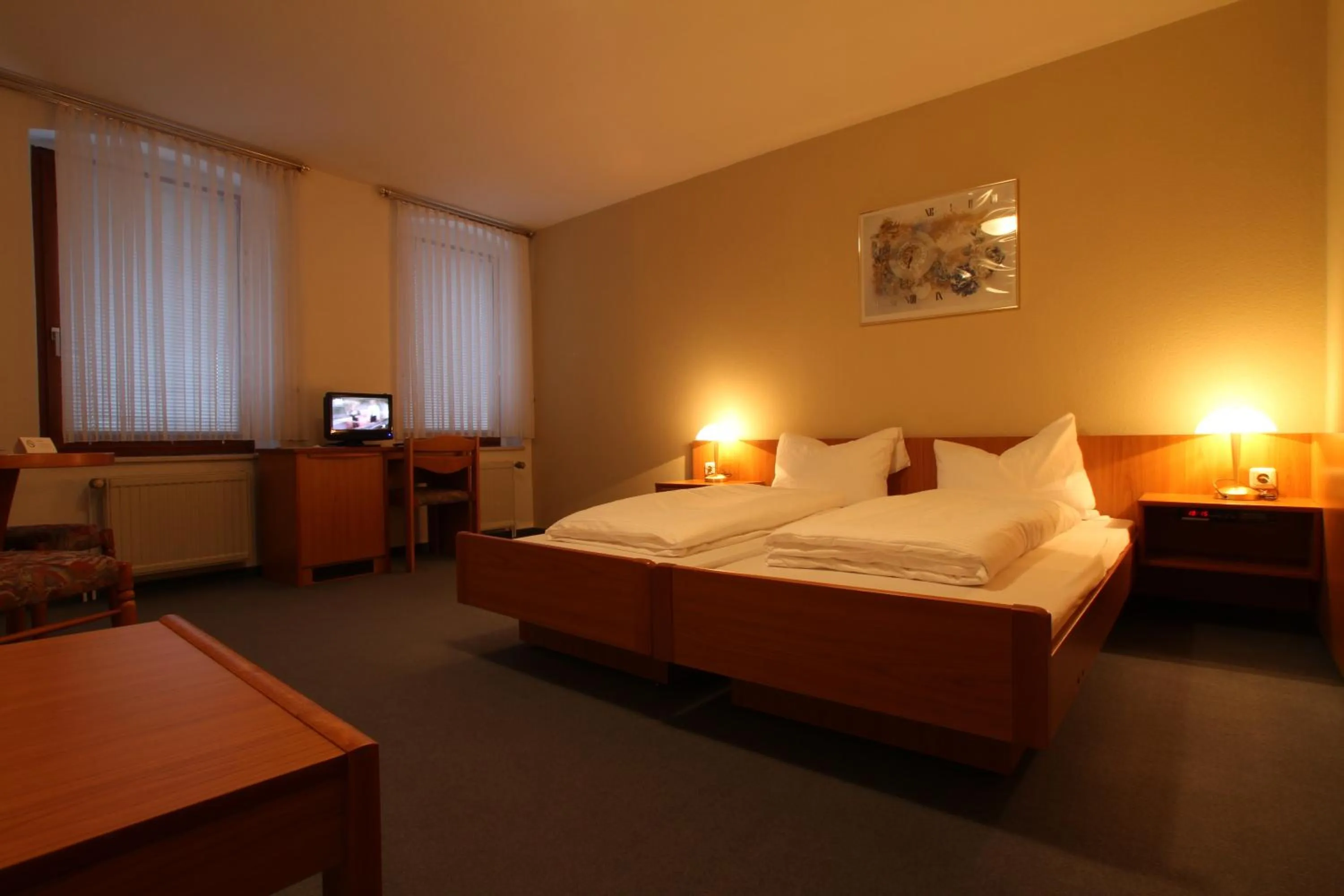 Photo of the whole room, Bed in Hotel Weisse Taube