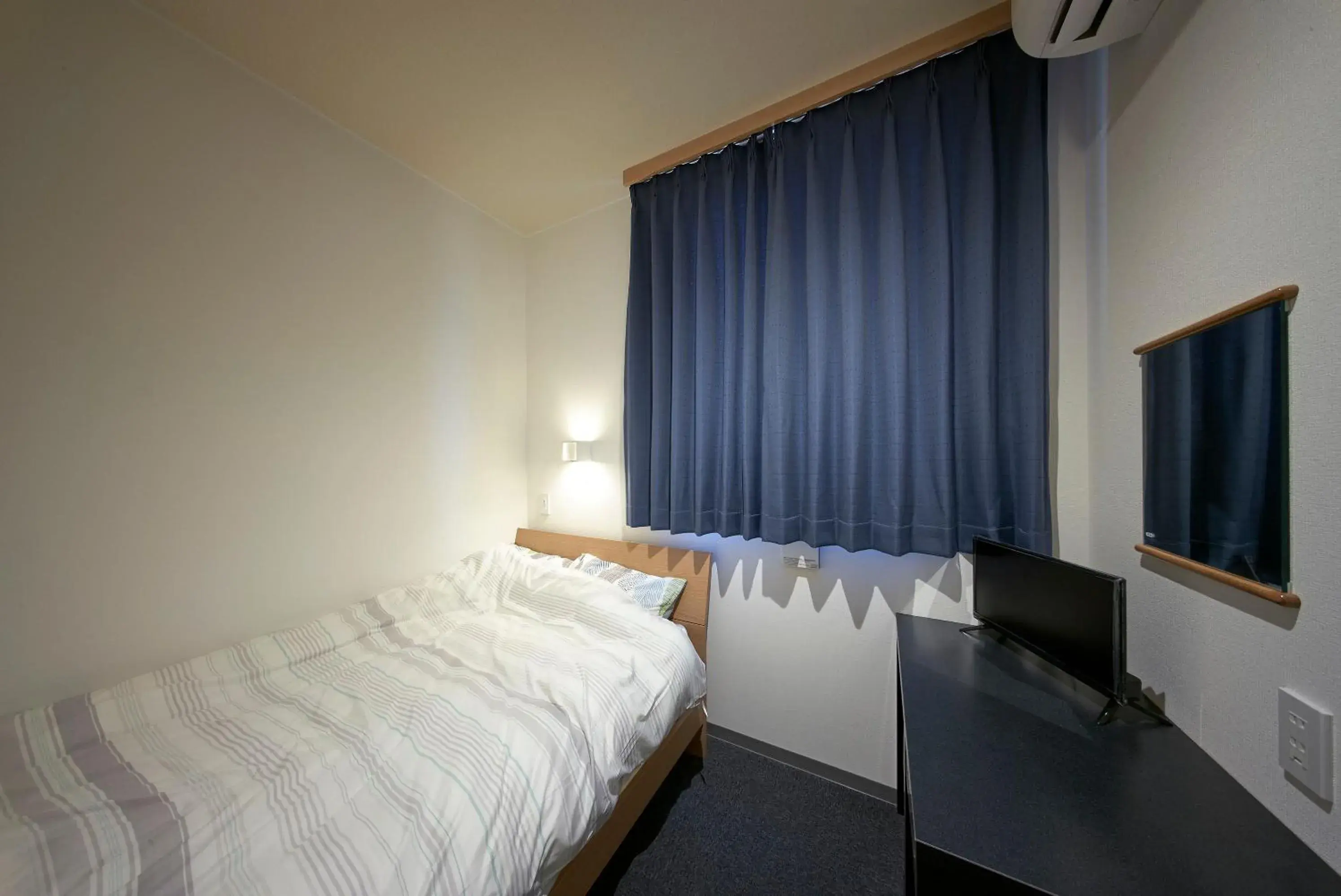 Double or Twin Room with Shower in Hostel Takeyado Double or Twin Room with Shower in Hostel Takeyado