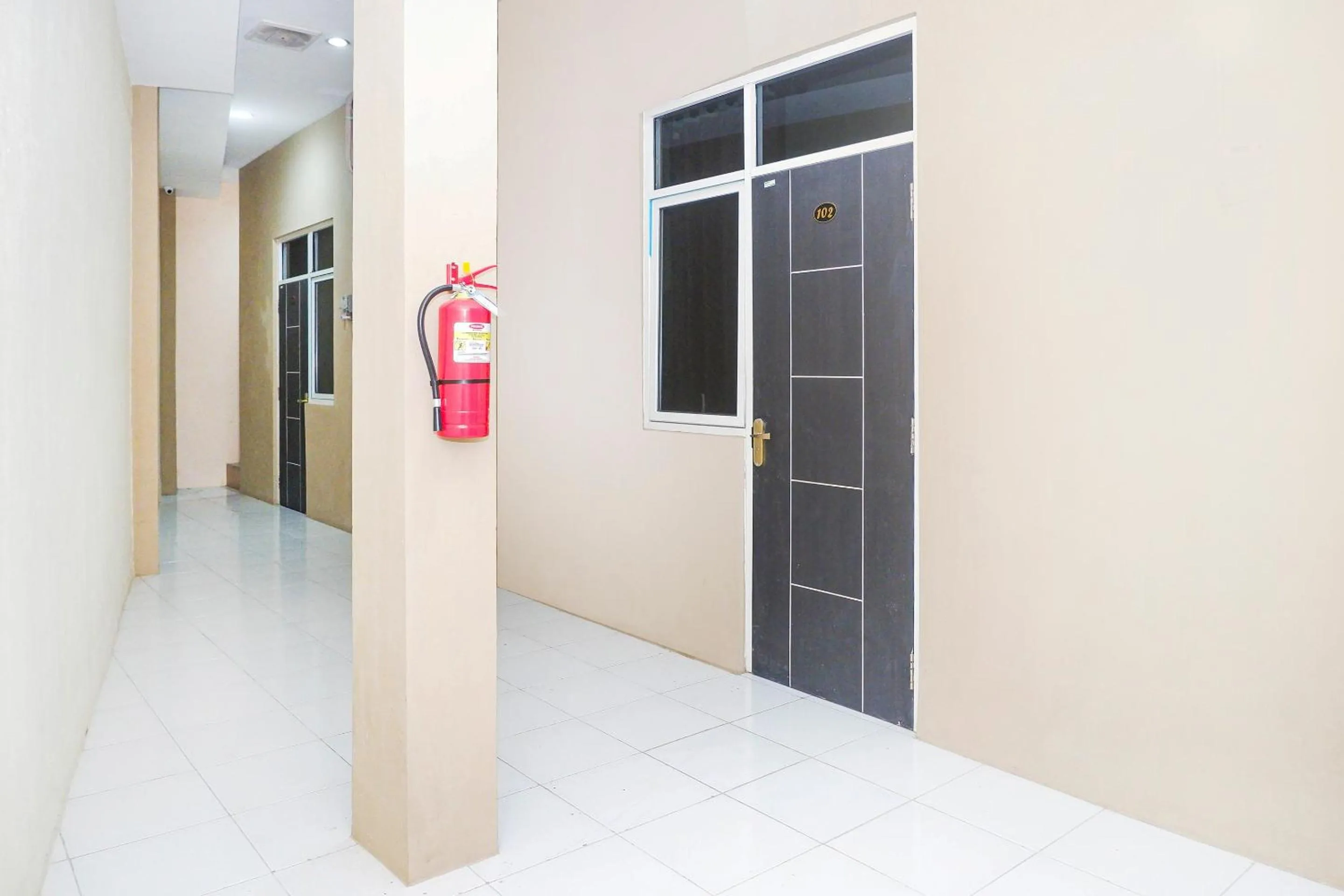 Lobby or reception in Hotel O Candi Residence