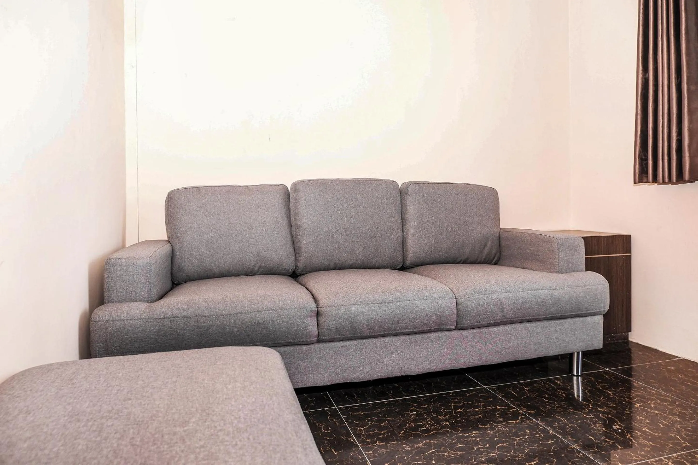 Lobby or reception in Hotel O Candi Residence