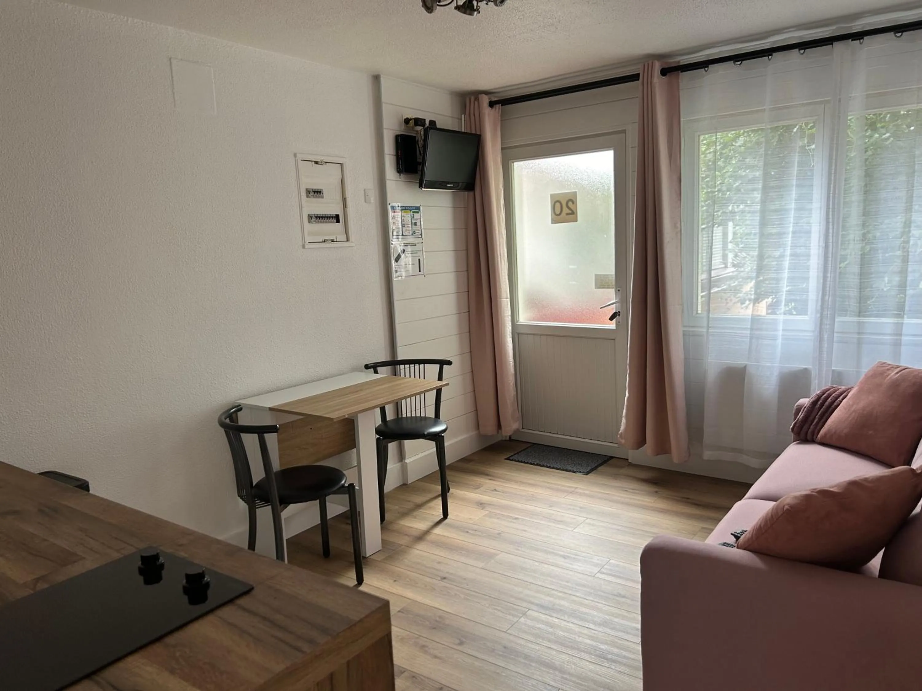 Living room in Hôtel et Appart 'hôtel Chez Gino ETAPLES-Le Touquet