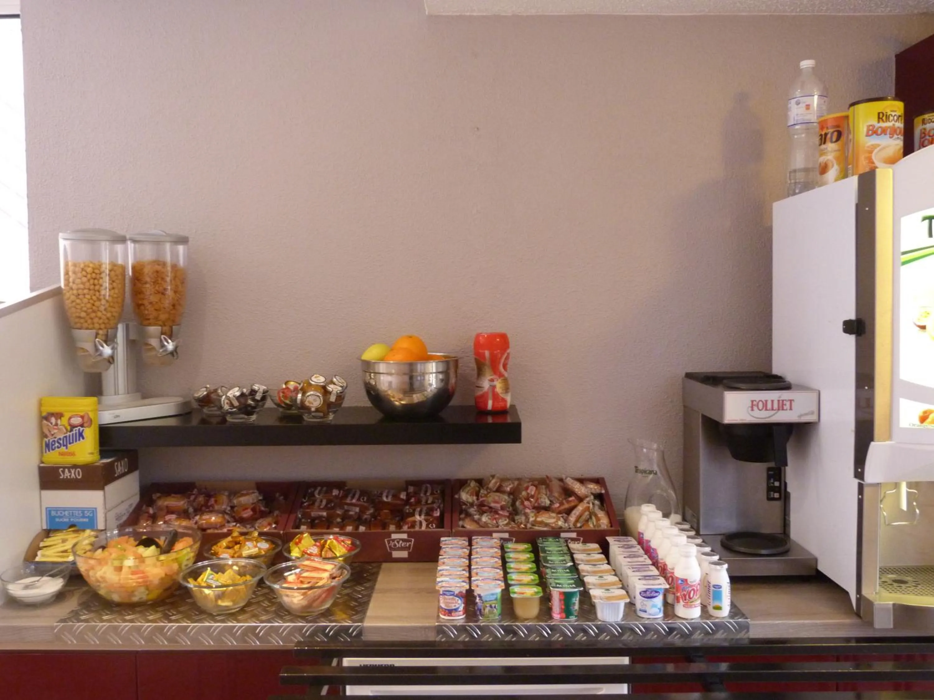 Food and drinks in Hôtel et Appart 'hôtel Chez Gino ETAPLES-Le Touquet