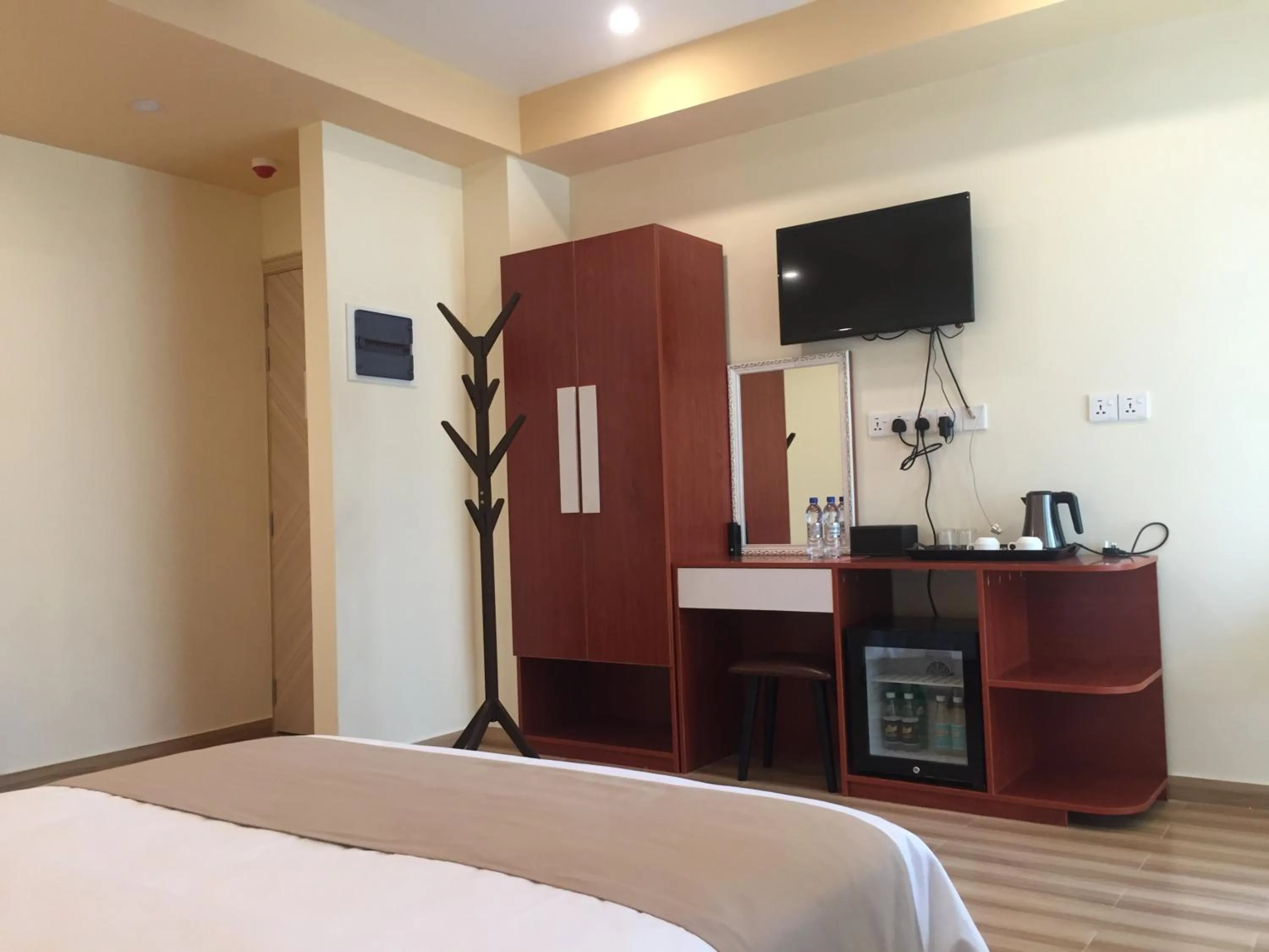 TV and multimedia, Bed in Rosemary Boutique