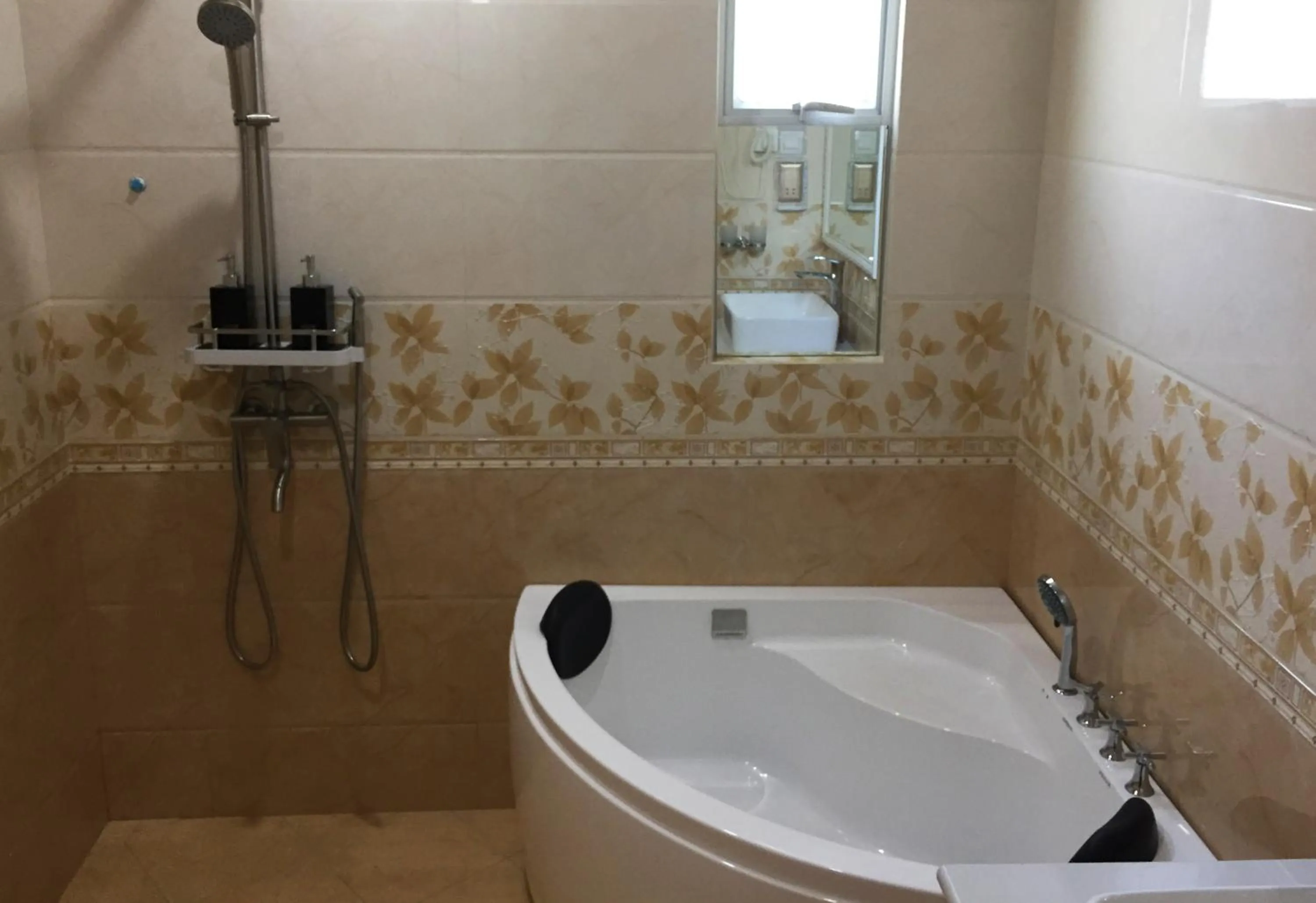 Hot Tub in Rosemary Boutique