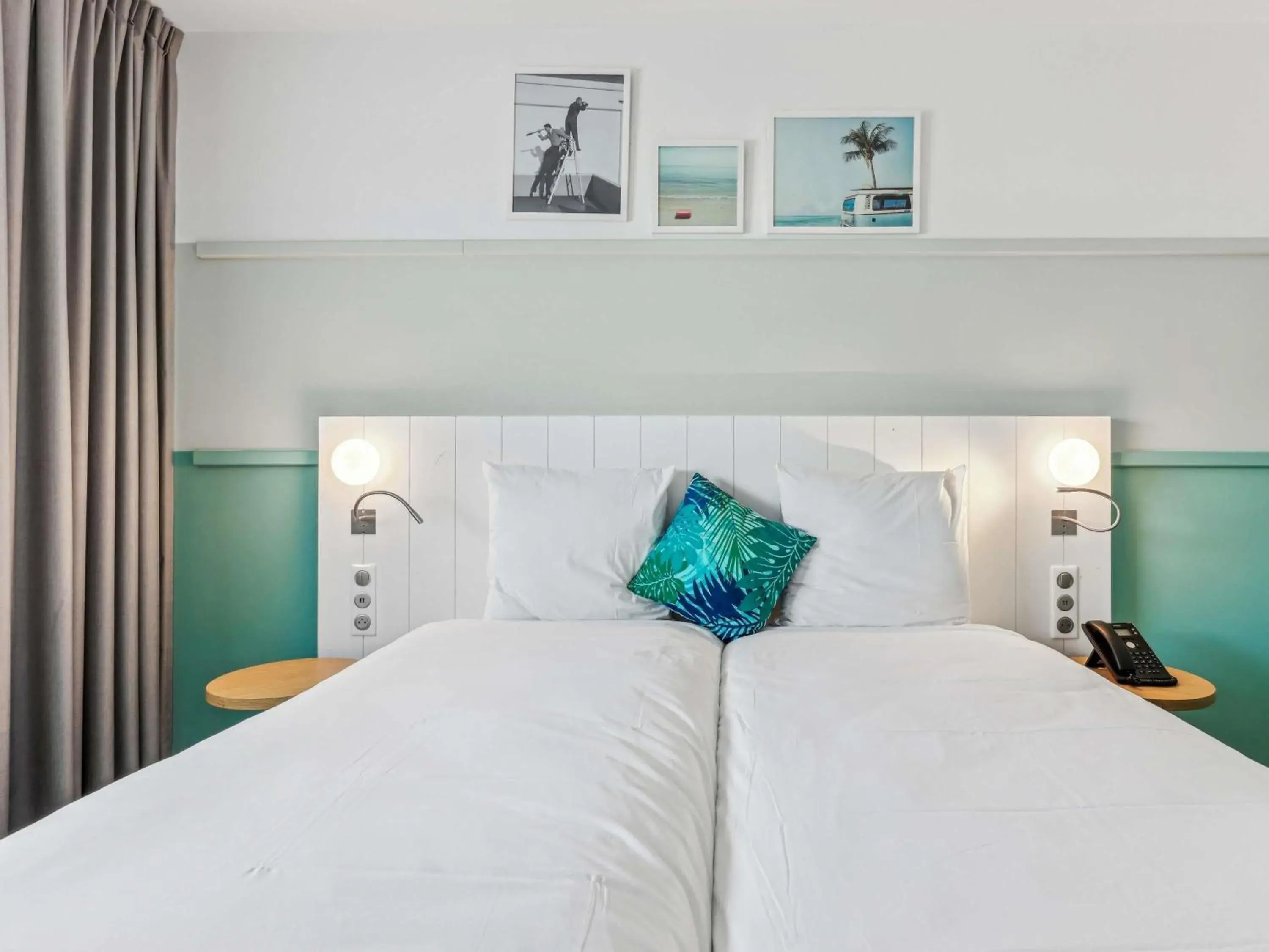 Bedroom, Bed in Mercure Paris Orly Airport Bedroom, Bed in Mercure Paris Orly Airport