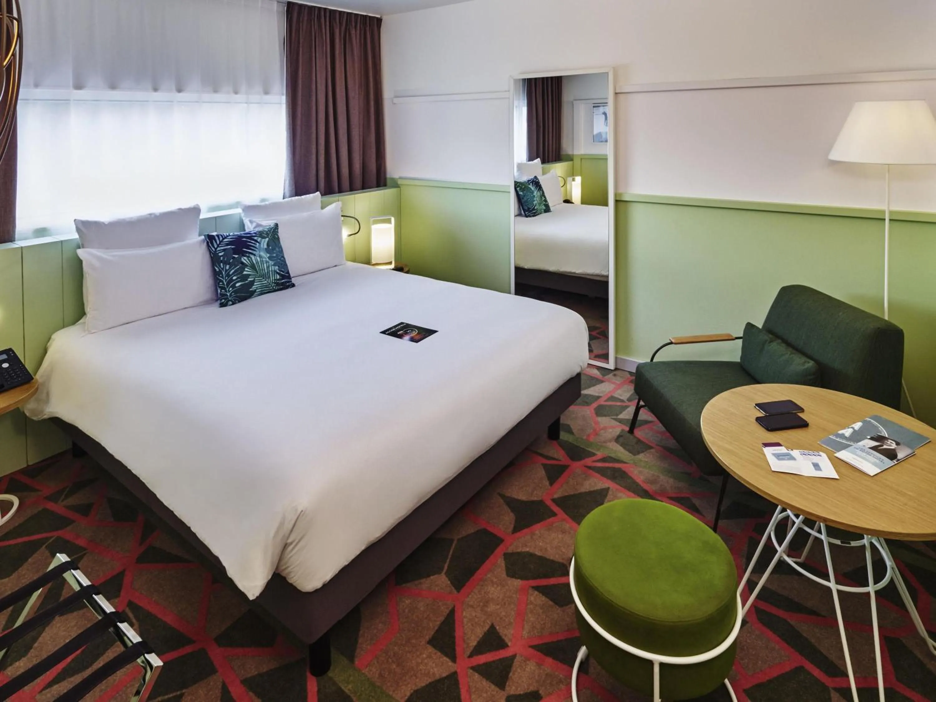 Bedroom, Bed in Mercure Paris Orly Airport