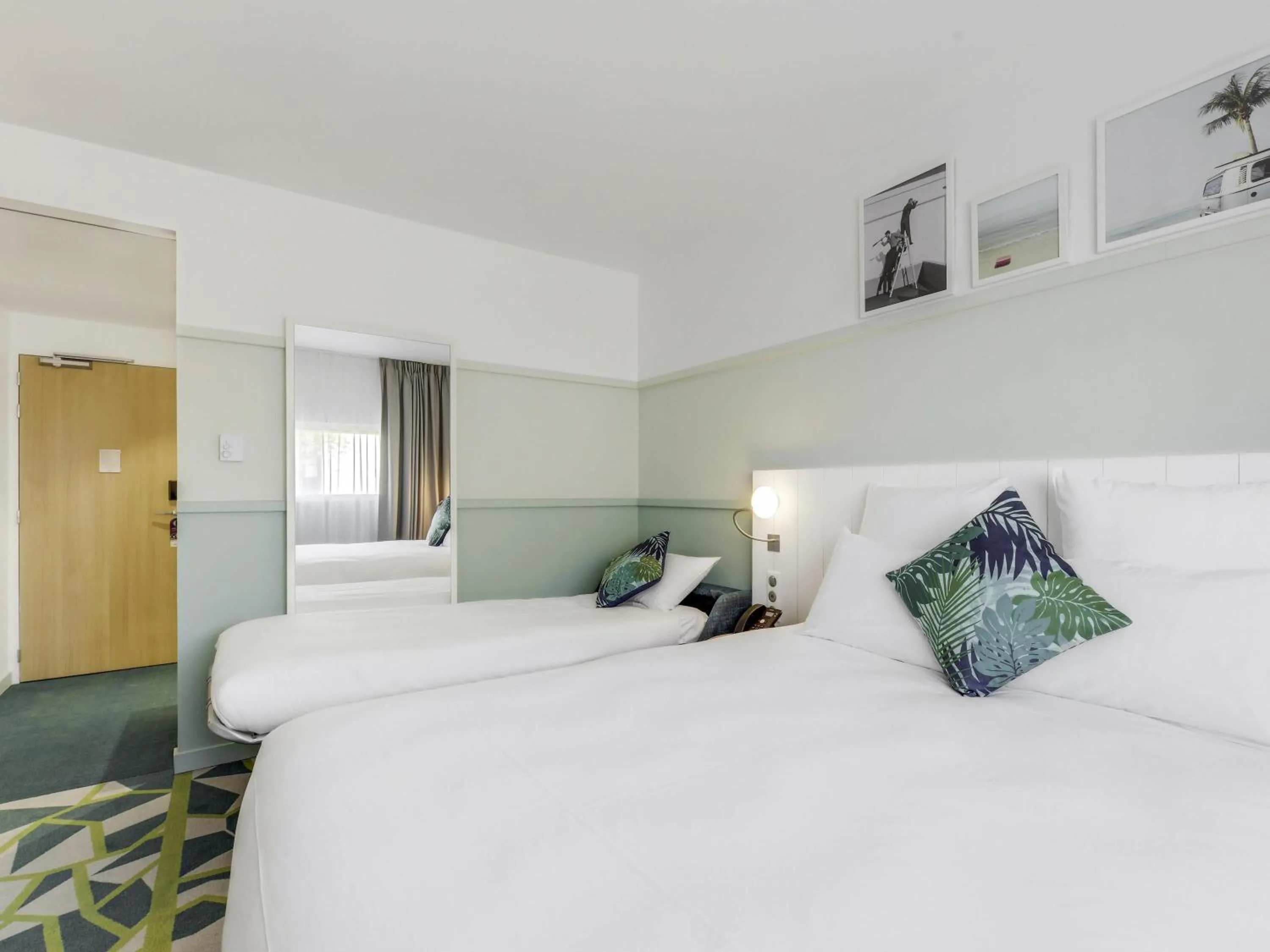 Bedroom, Bed in Mercure Paris Orly Airport