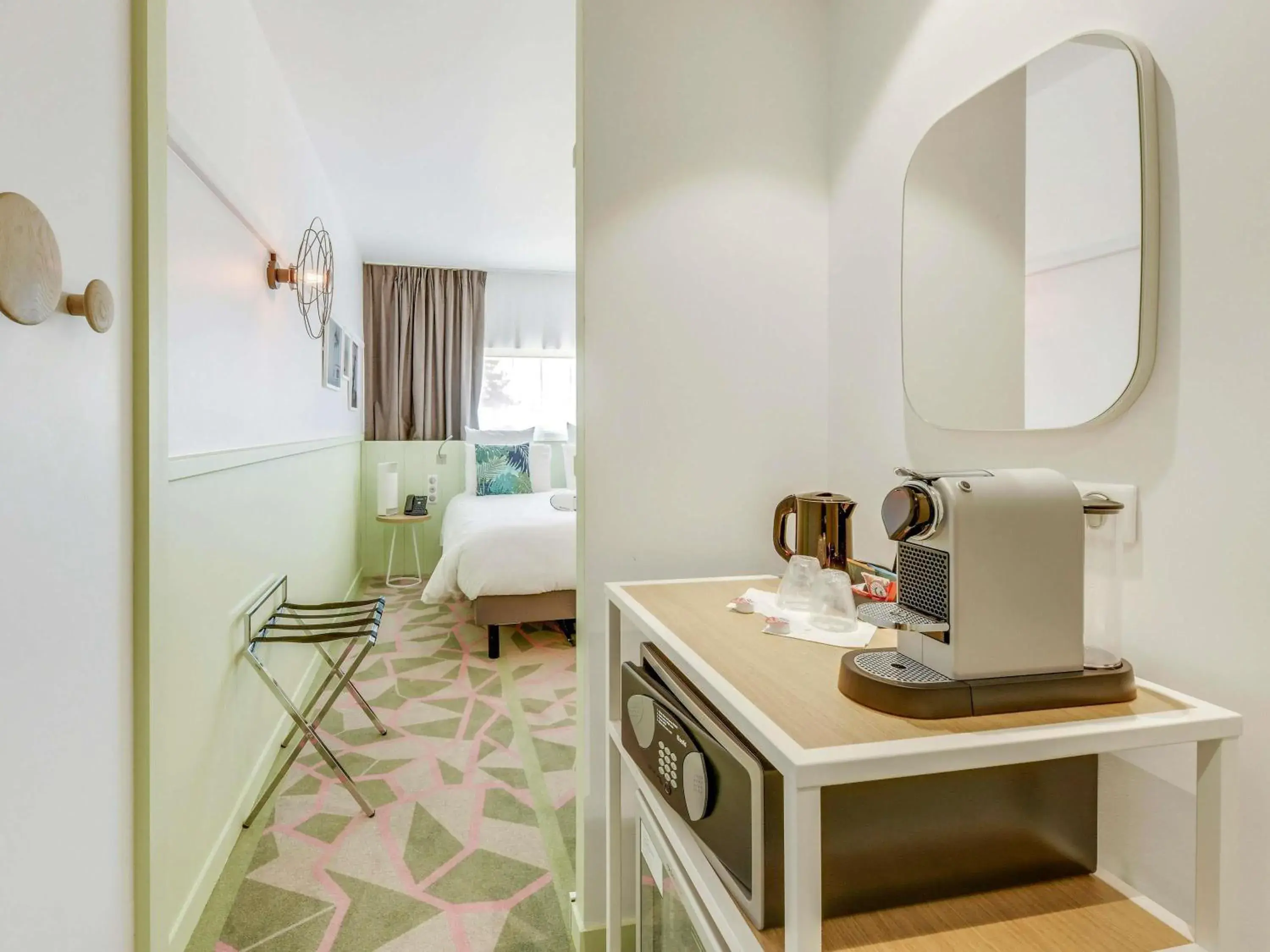 Bedroom in Mercure Paris Orly Airport Bedroom in Mercure Paris Orly Airport