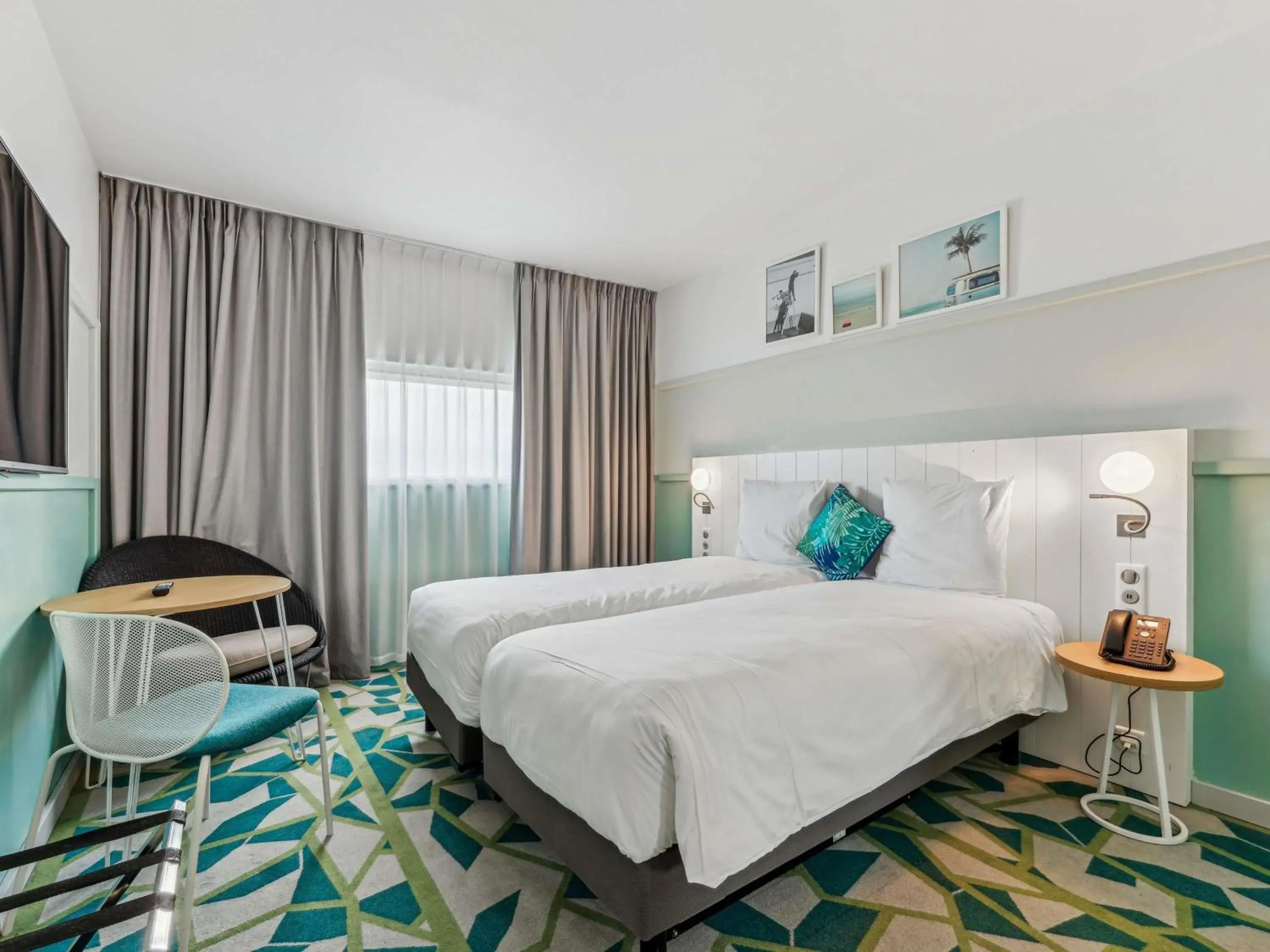 Bedroom, Bed in Mercure Paris Orly Airport Bedroom, Bed in Mercure Paris Orly Airport