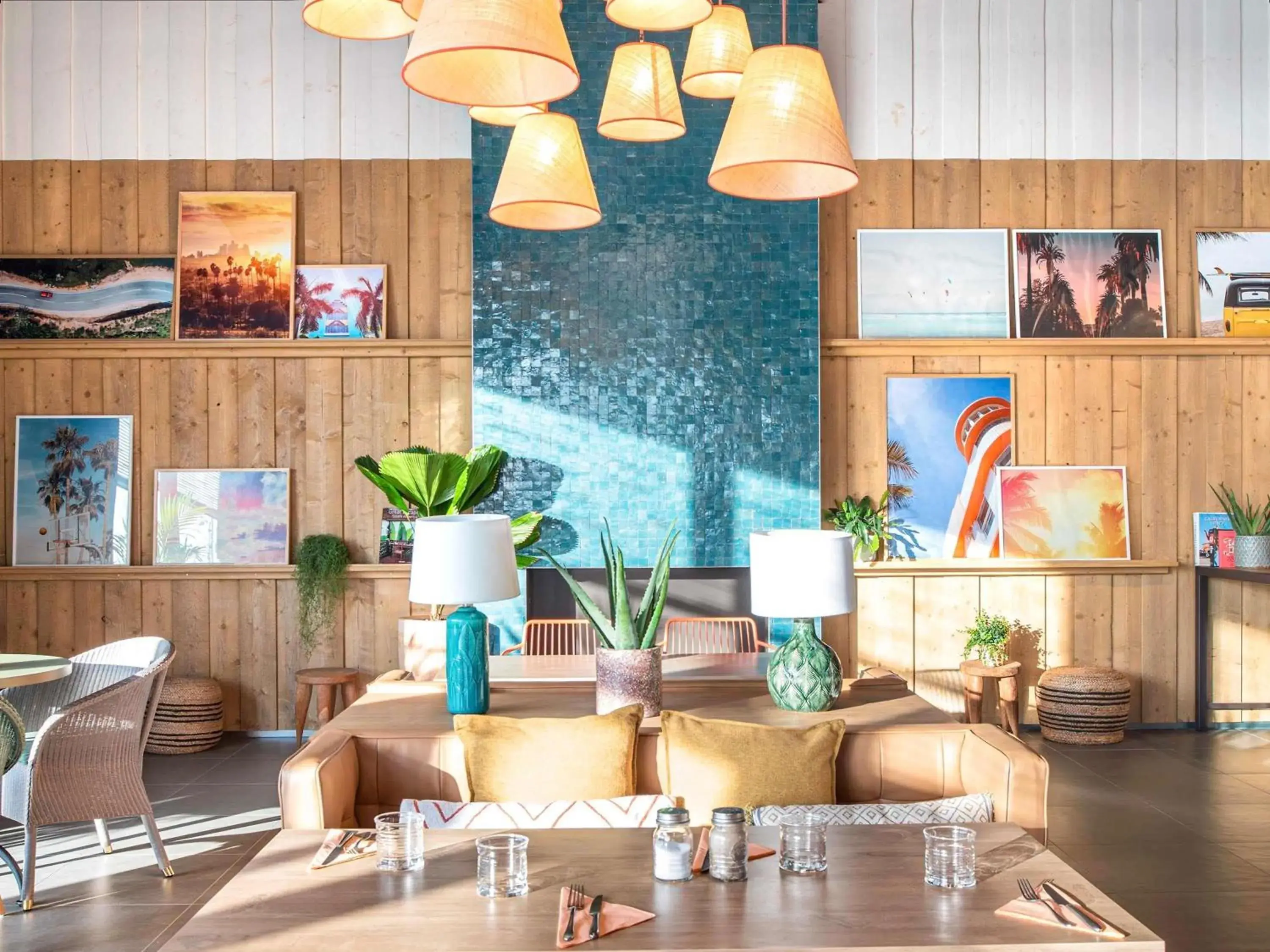 Property building in Mercure Paris Orly Airport Property building in Mercure Paris Orly Airport