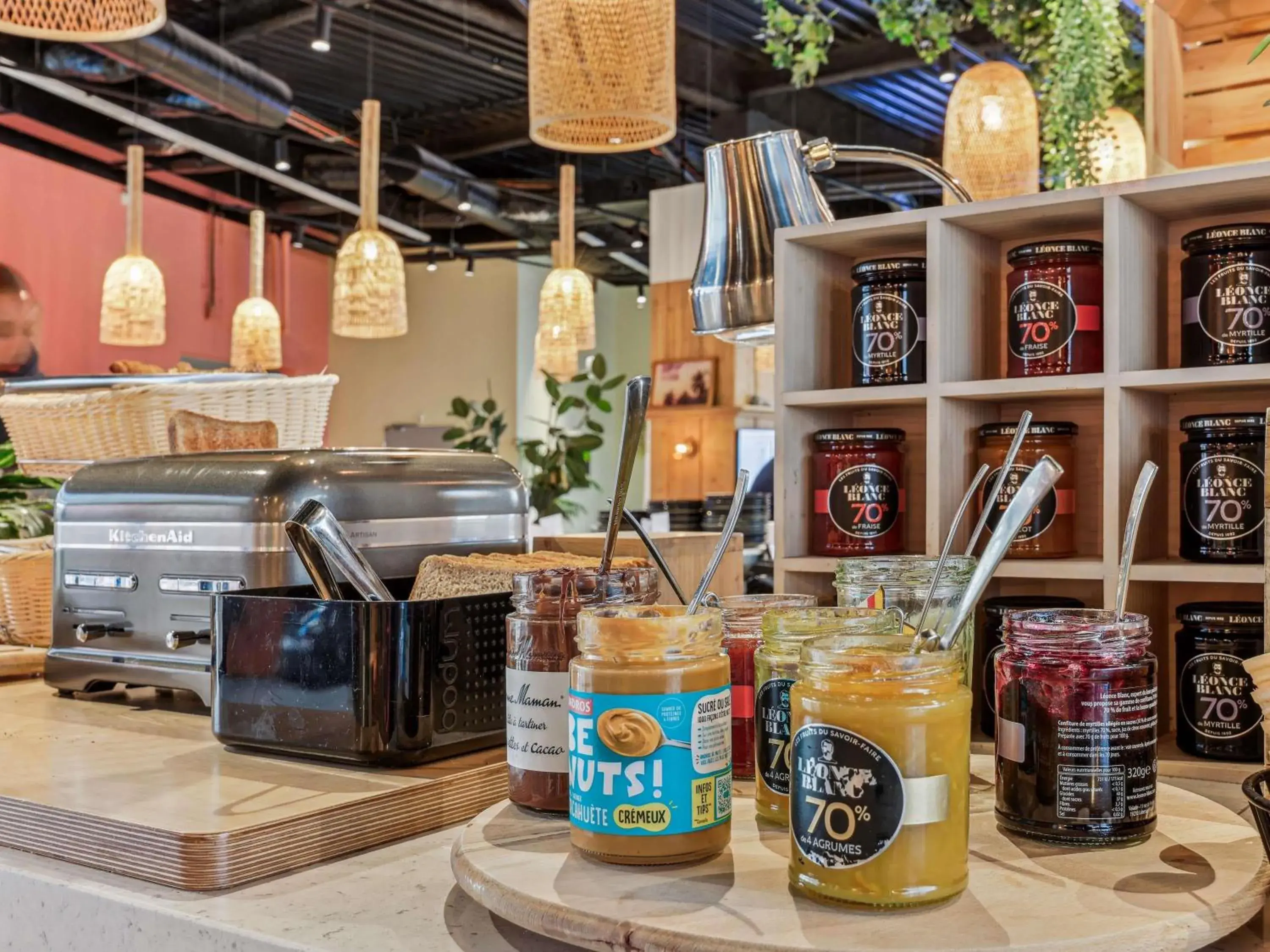 Breakfast in Mercure Paris Orly Airport Breakfast in Mercure Paris Orly Airport