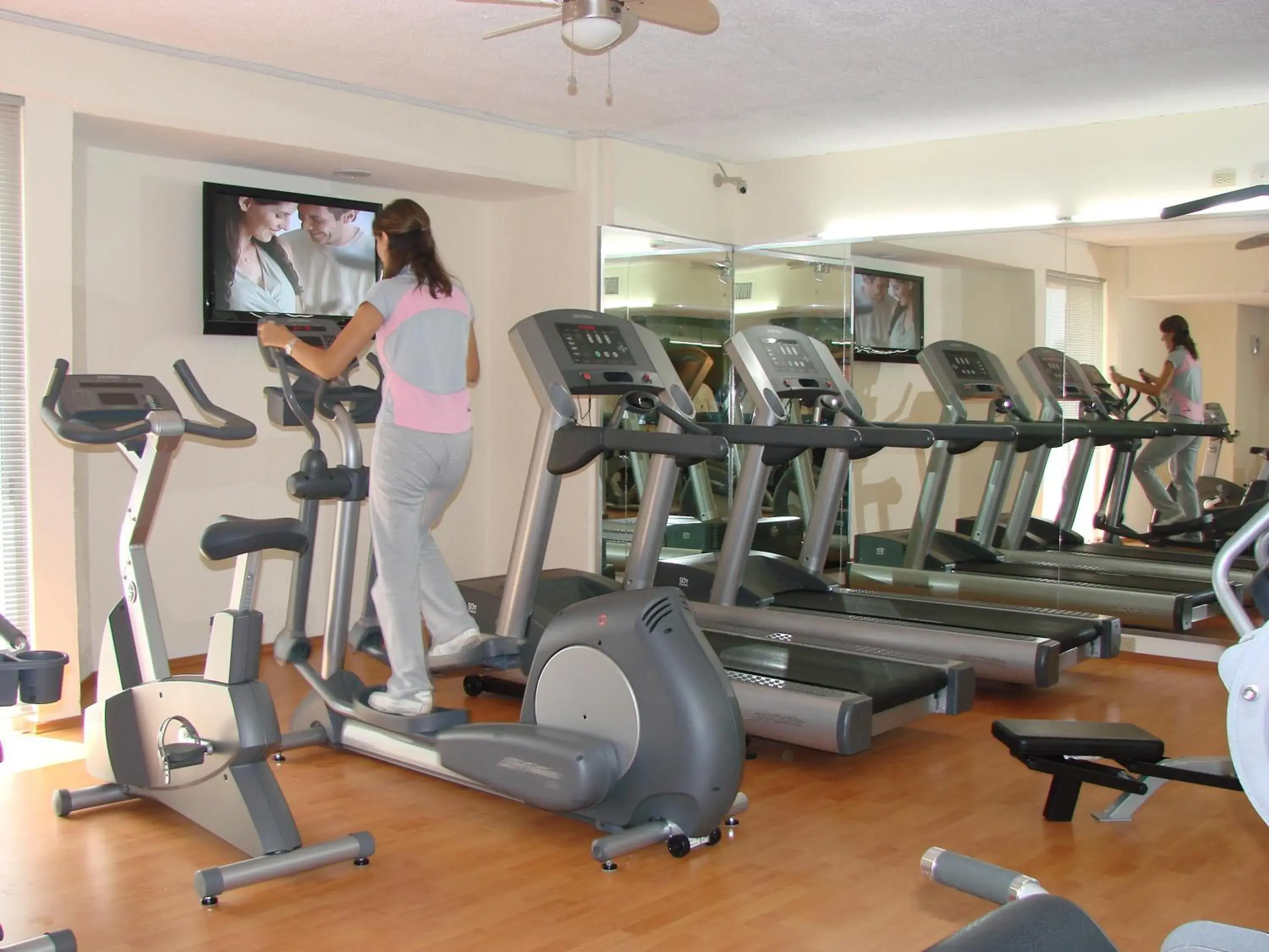 Fitness centre/facilities in Hotel El Conquistador del Paseo de Montejo Fitness centre/facilities in Hotel El Conquistador del Paseo de Montejo