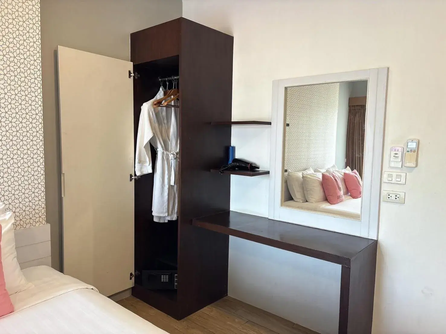 Deluxe Twin Room - single occupancy in U- Homehotel Nakhonpanom Deluxe Twin Room - single occupancy in U- Homehotel Nakhonpanom