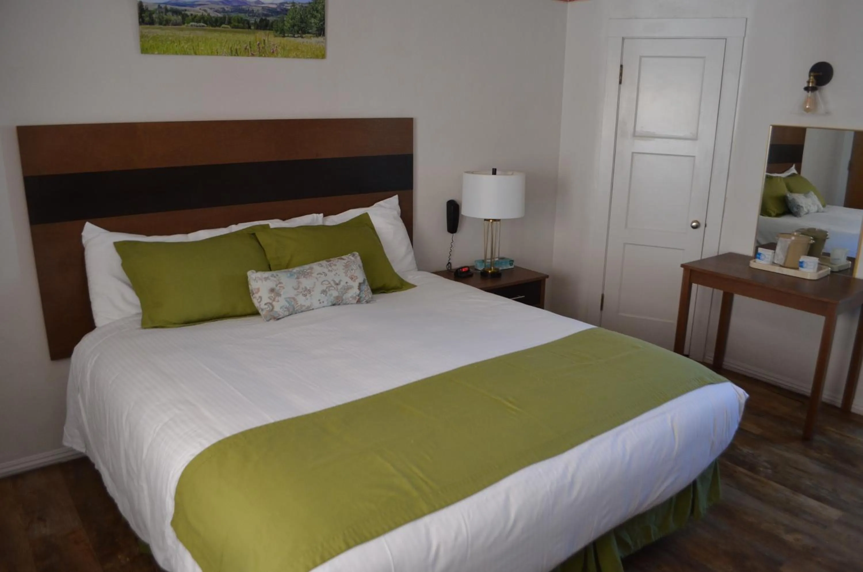 Bed in Silver Maple Inn