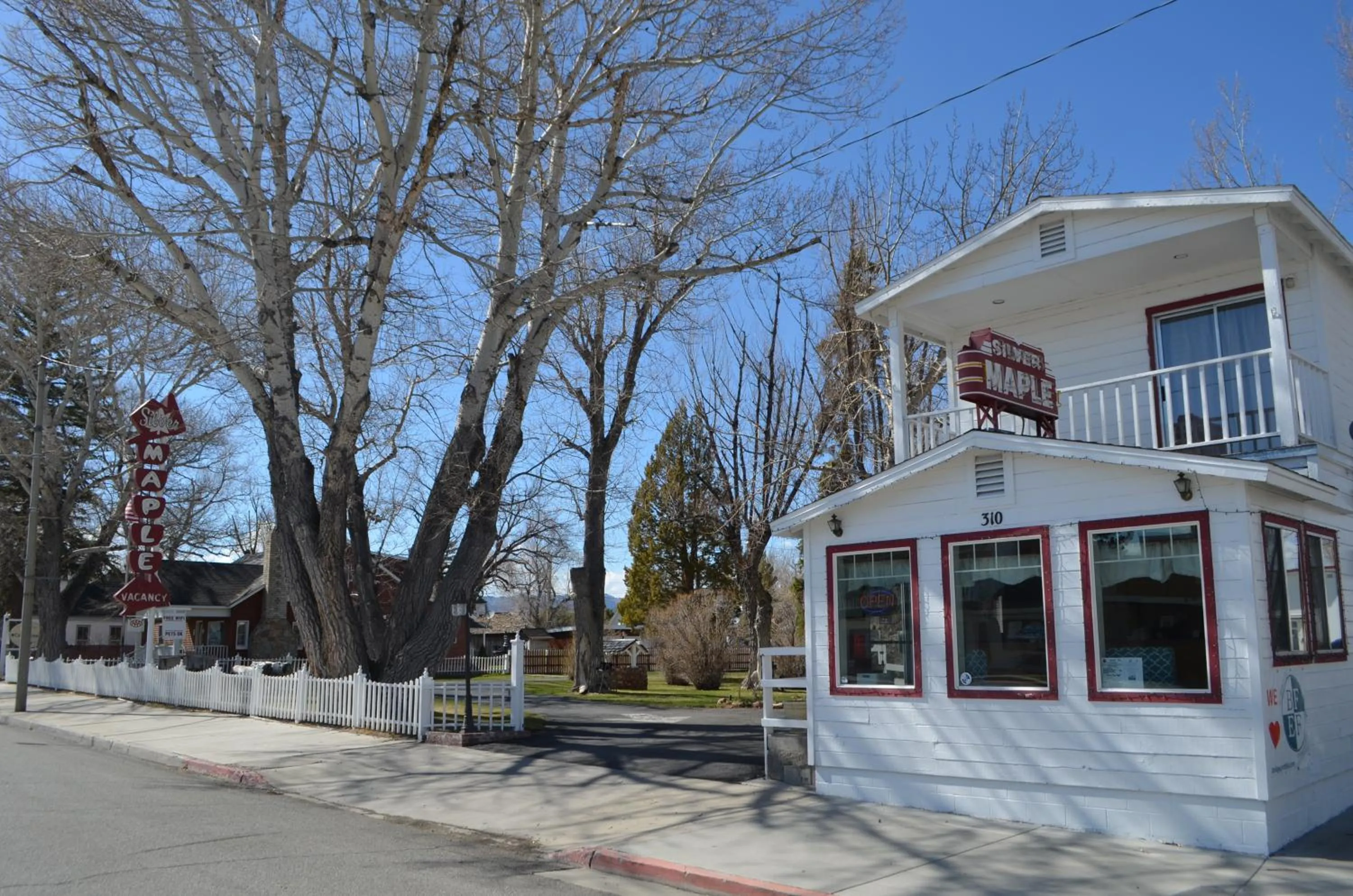 Property building in Silver Maple Inn