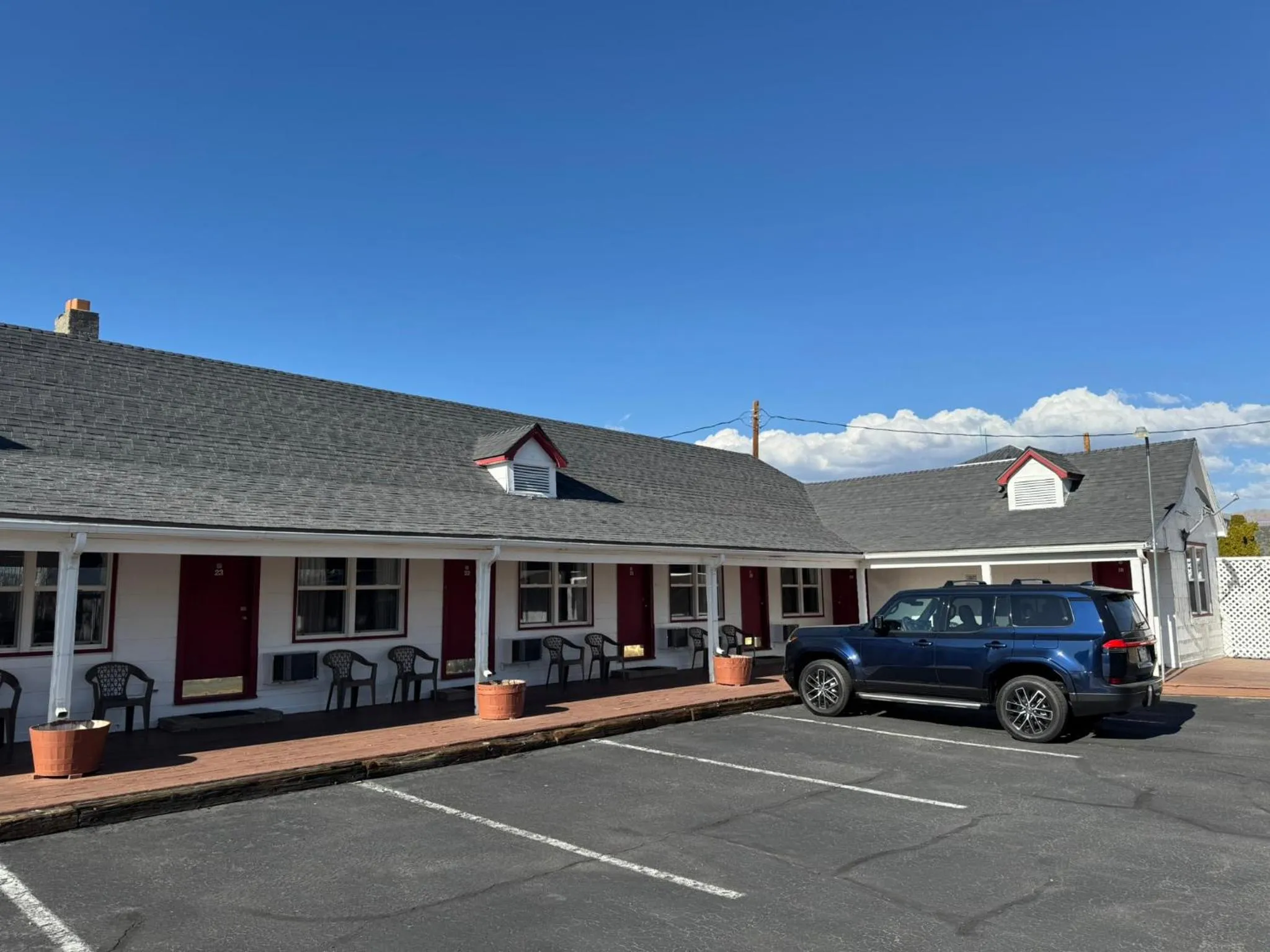 Property building in Silver Maple Inn