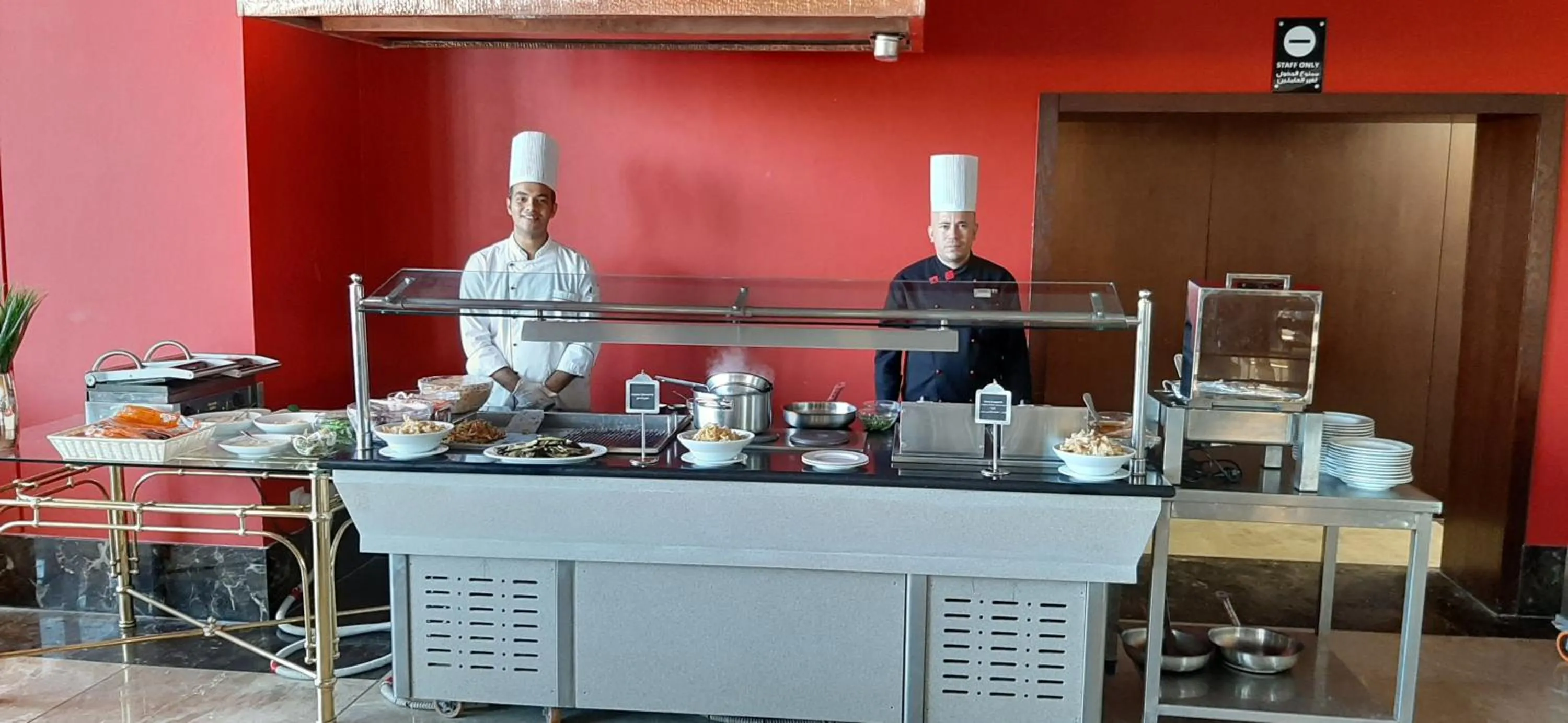 Restaurant/places to eat in Porto Said Hotel & Spa