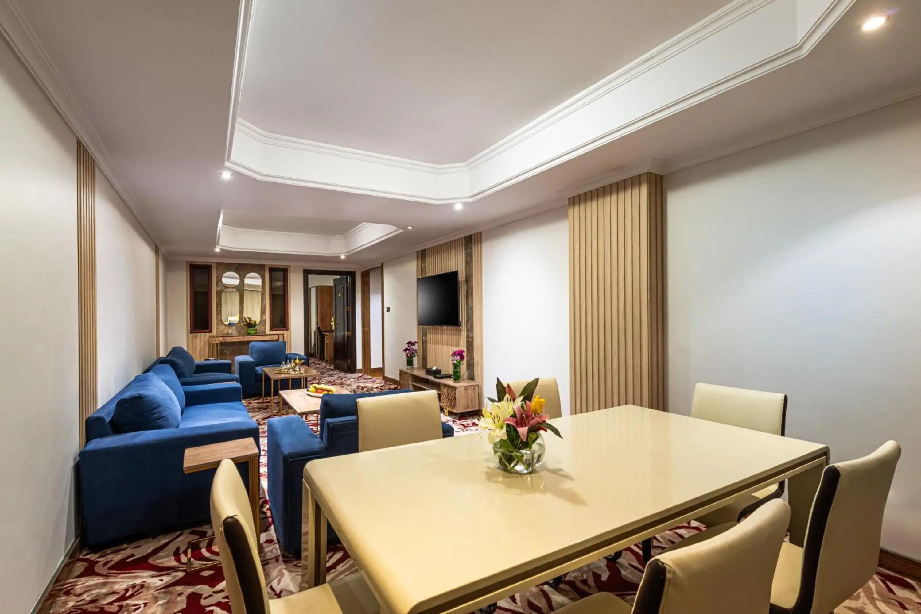 Living room in Golden Tulip Al Shakreen Living room in Golden Tulip Al Shakreen