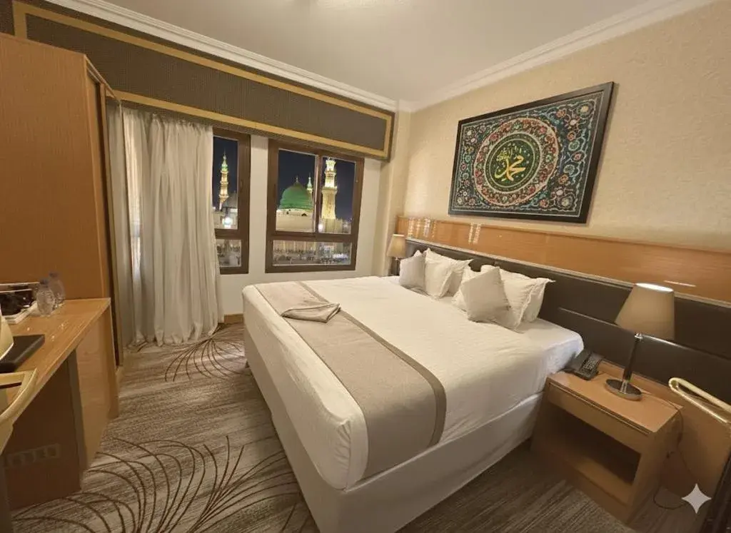 Bed in Golden Tulip Al Shakreen Bed in Golden Tulip Al Shakreen