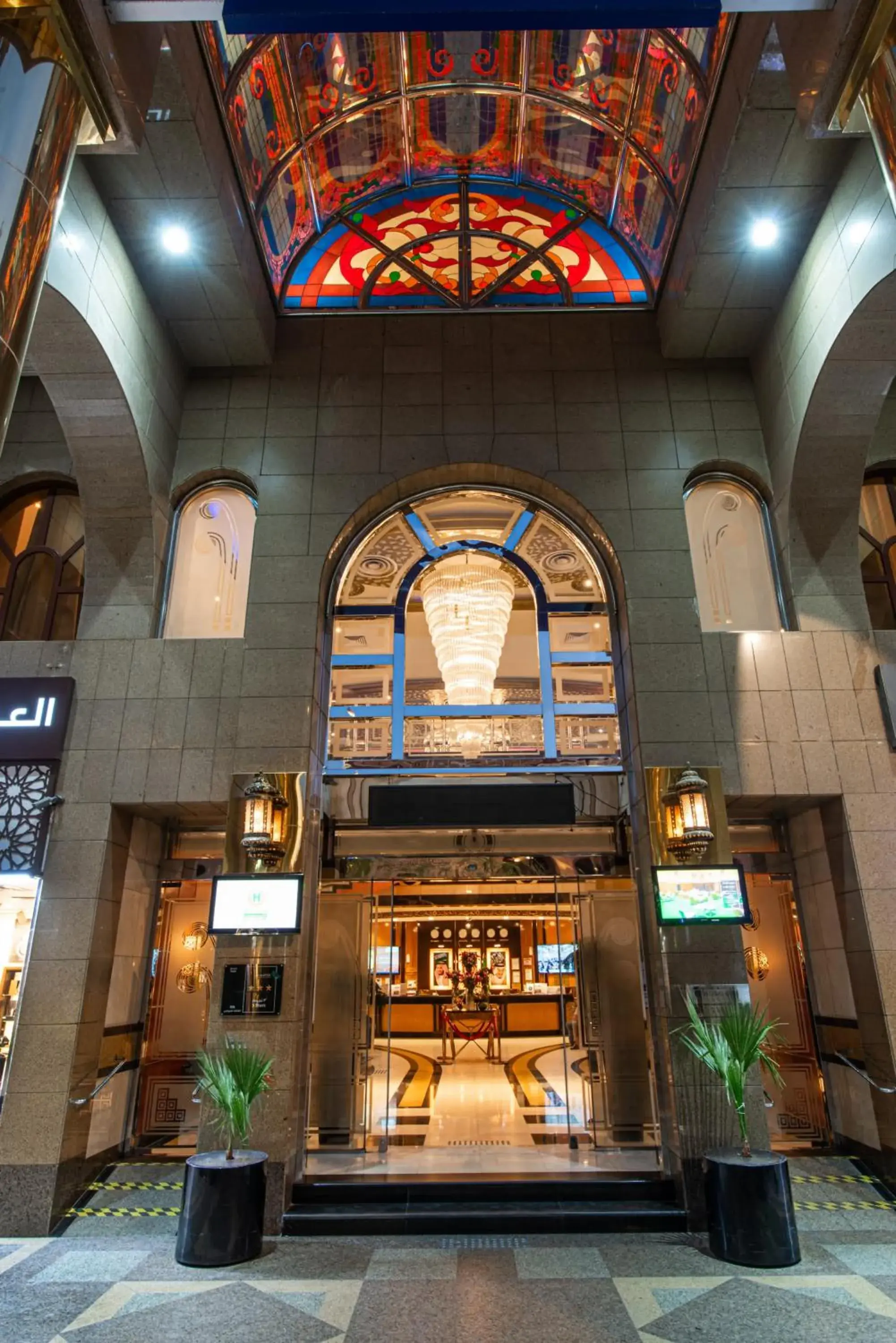 Property building in Golden Tulip Al Shakreen Property building in Golden Tulip Al Shakreen