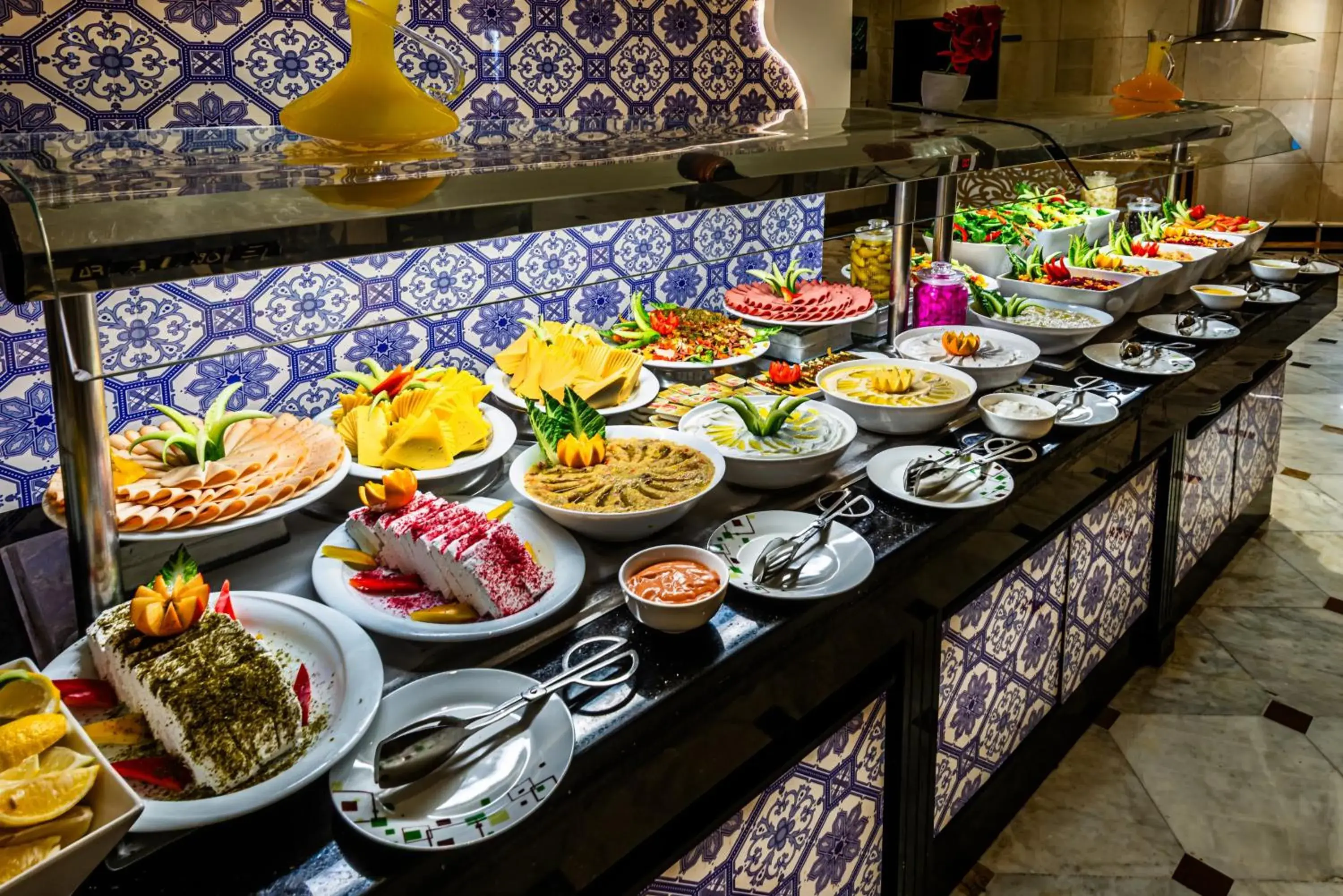 Restaurant/places to eat in Golden Tulip Al Shakreen Restaurant/places to eat in Golden Tulip Al Shakreen