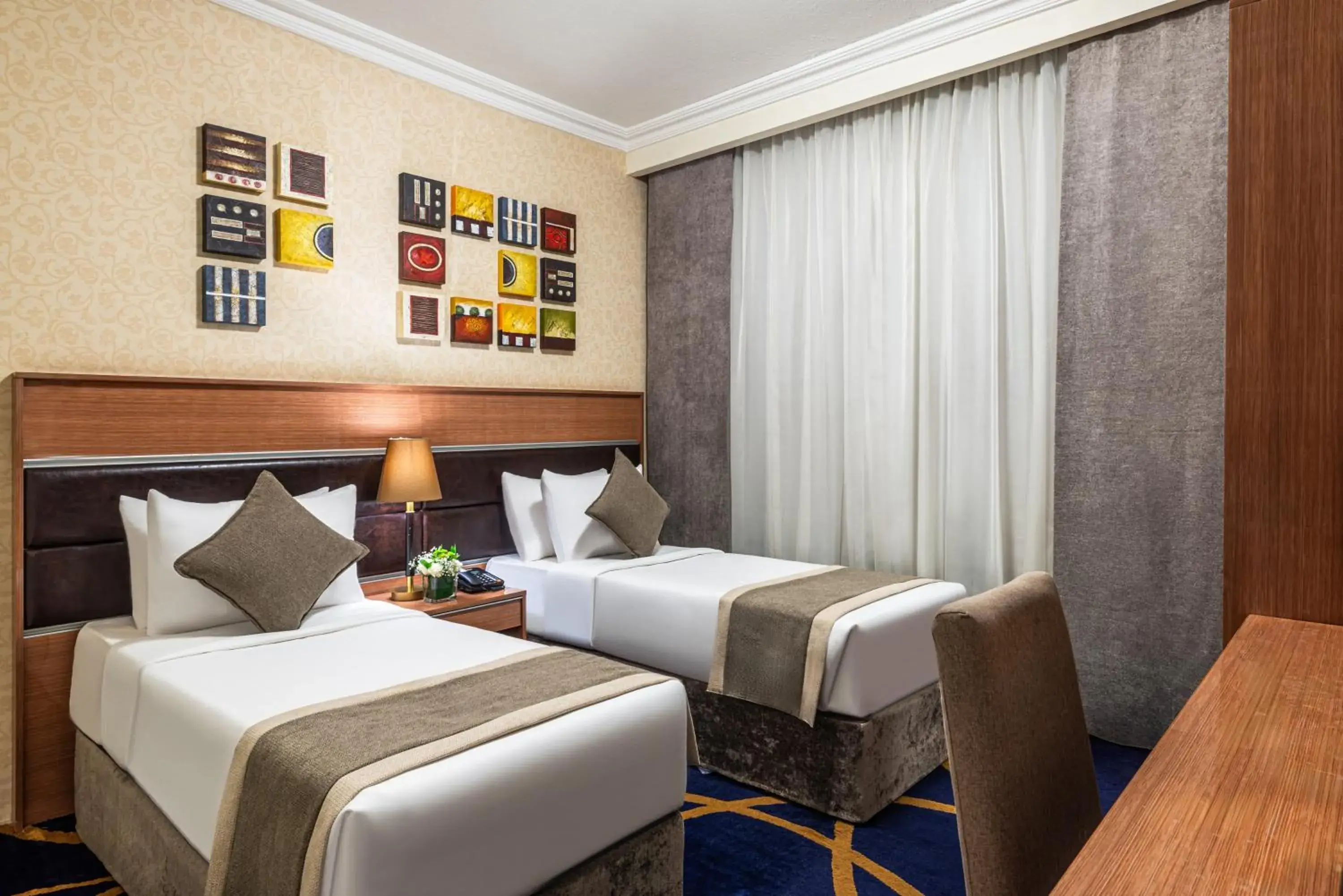 Photo of the whole room, Bed in Golden Tulip Al Shakreen Photo of the whole room, Bed in Golden Tulip Al Shakreen