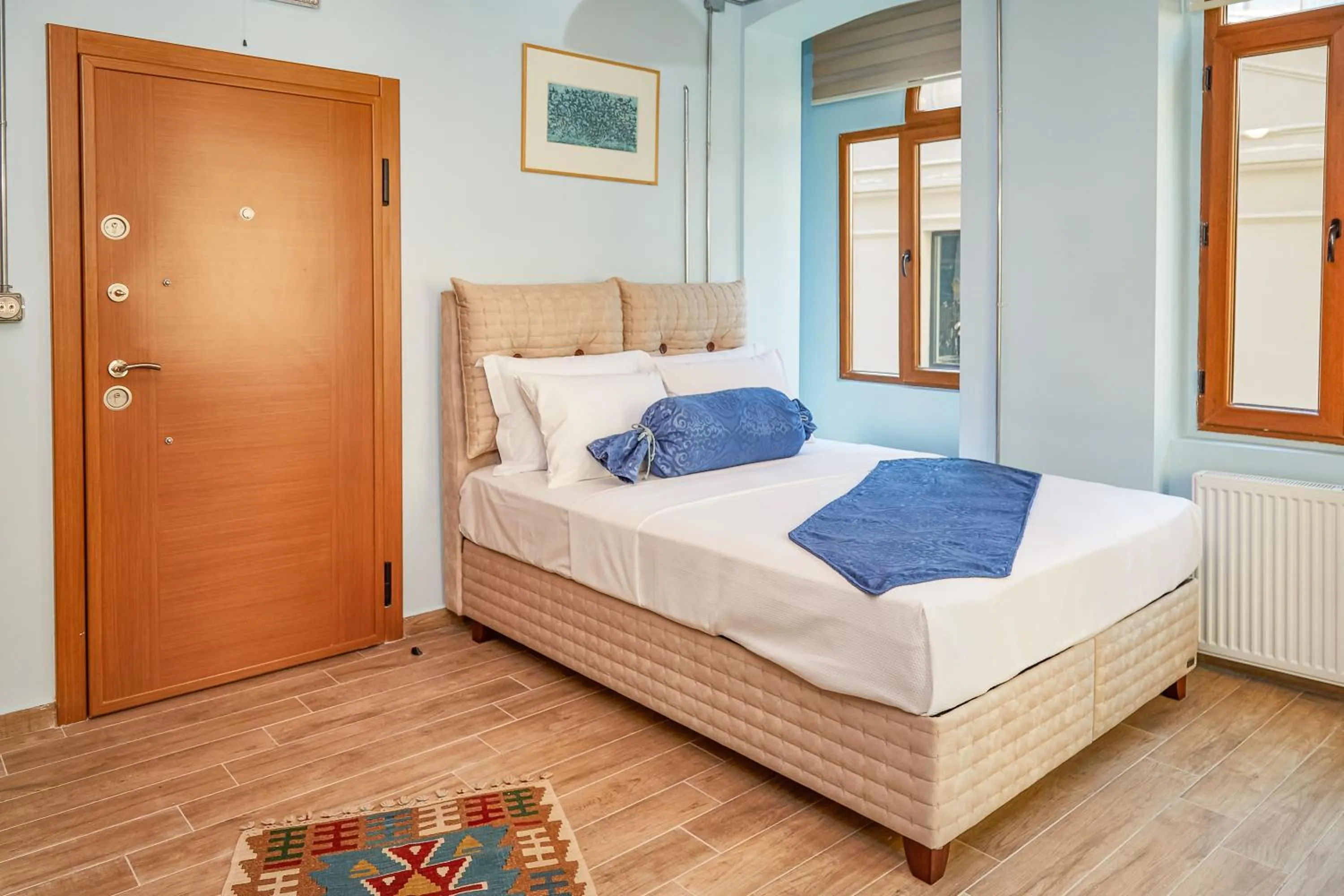 Bed in No 8 Galata