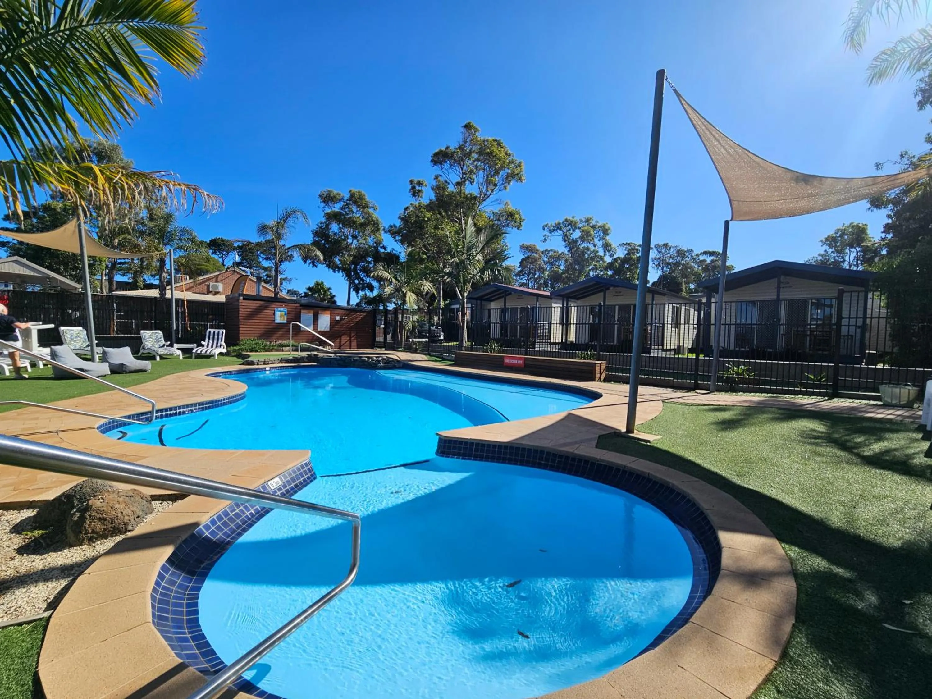 Swimming pool in Ingenia Holidays Torquay Australia