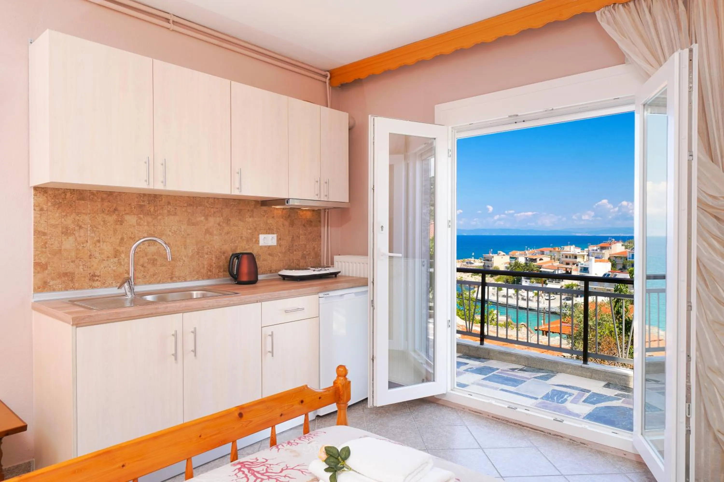 Kitchen or kitchenette in Athanasia Rooms